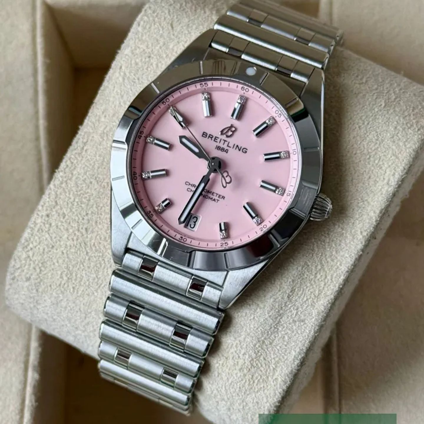 Breitling Chronomat A77310101K1A1 (2022) - Pink dial 32 mm Steel case (3/7)