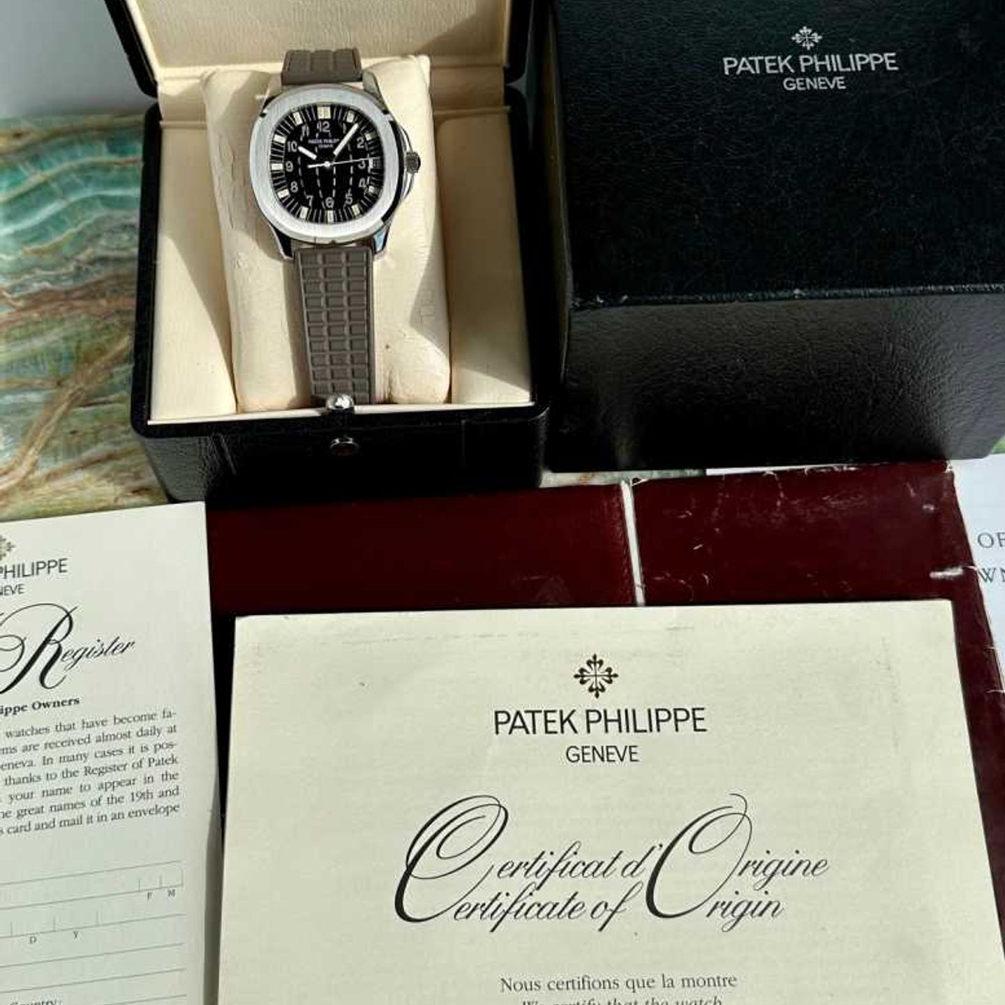 Patek Philippe Aquanaut 5065 (2006) - Black dial 38 mm Steel case (5/8)