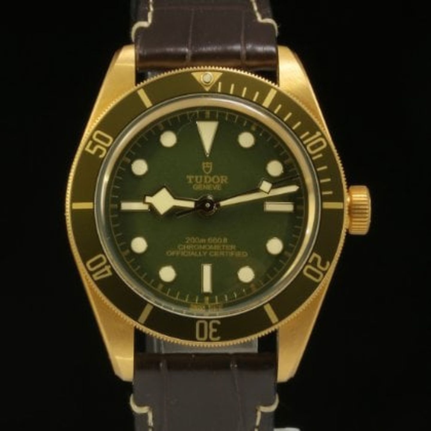 Tudor Black Bay Fifty-Eight 79018V (2023) - Green dial 39 mm Yellow Gold case (1/7)