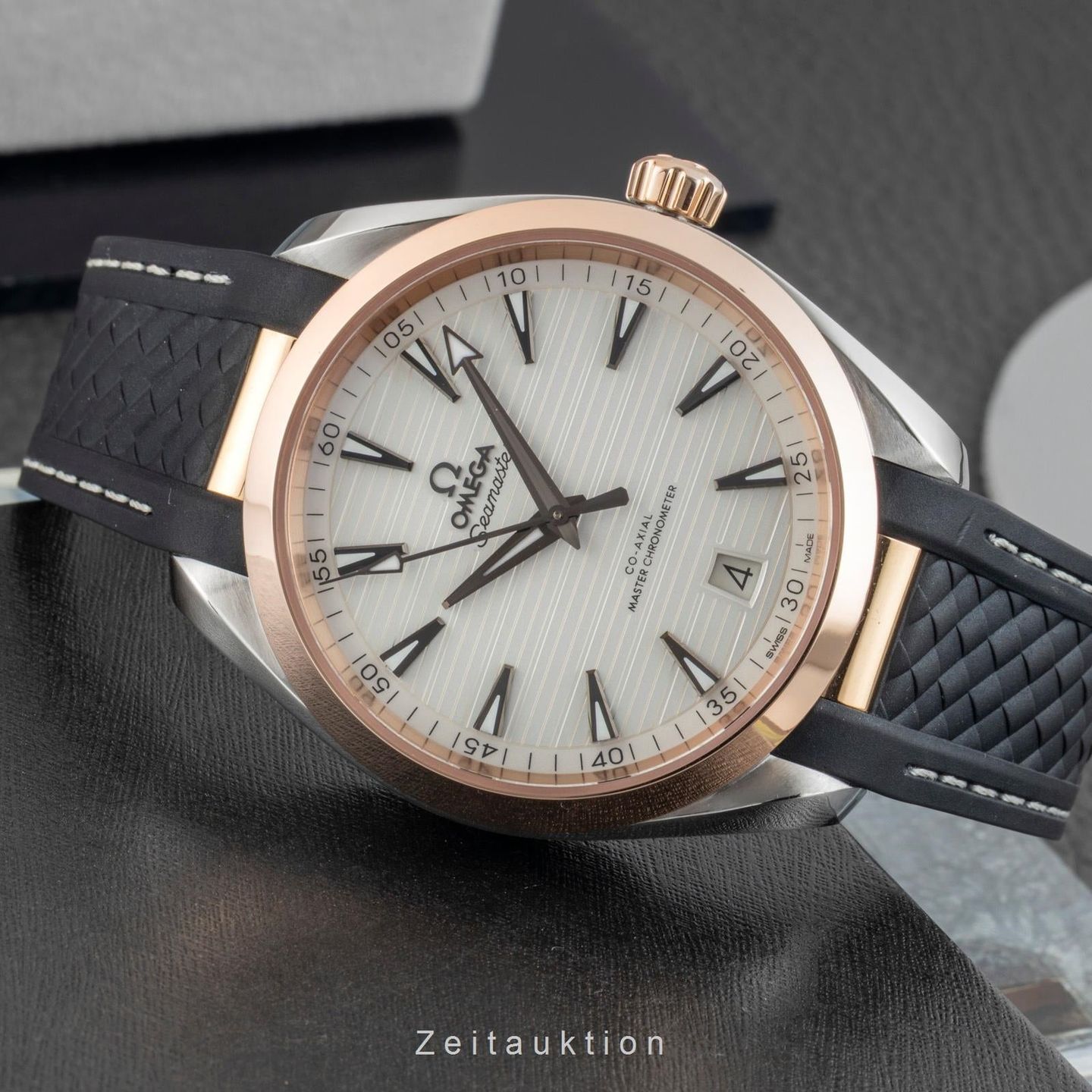 Omega Seamaster Aqua Terra 220.22.41.21.02.001 - (2/8)