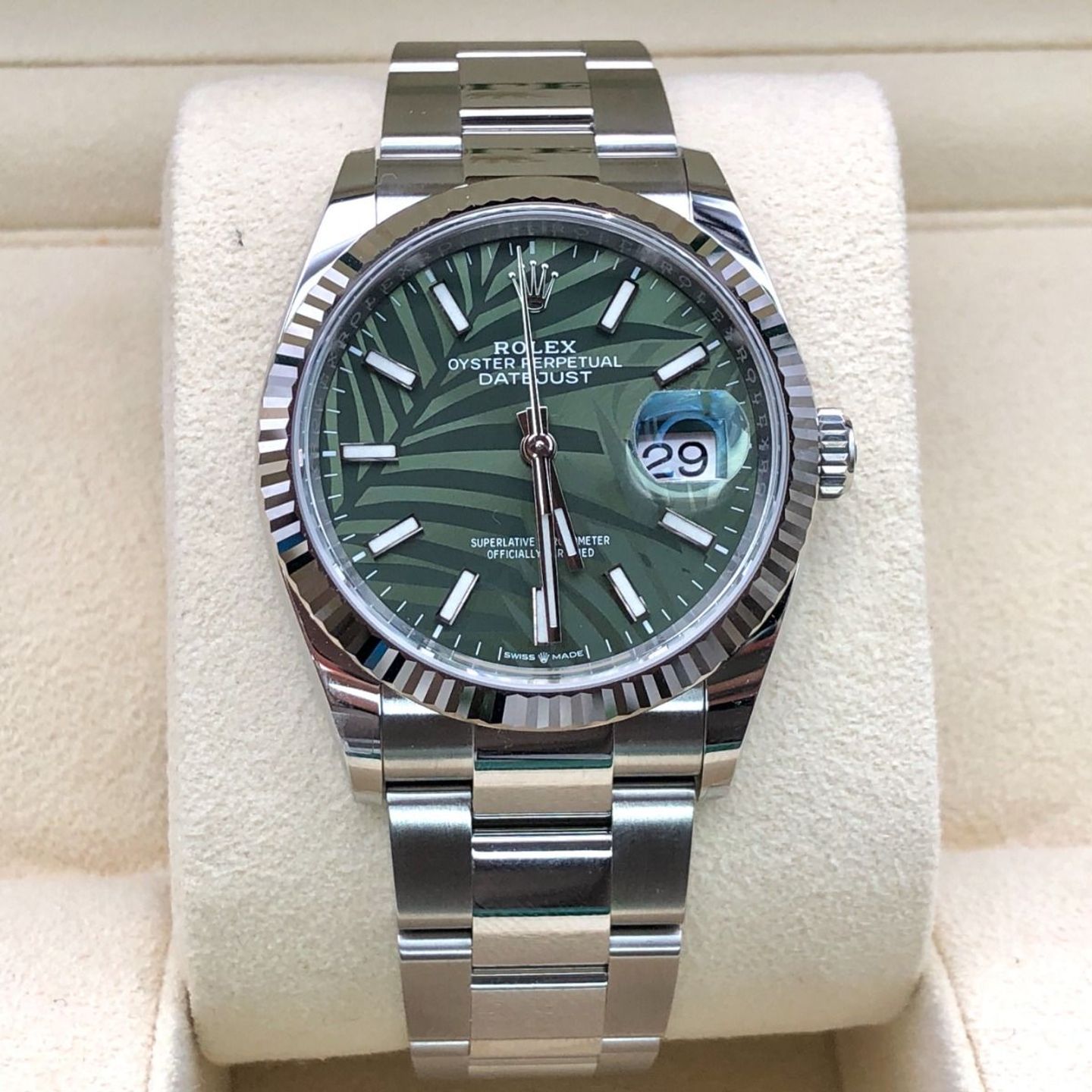 Rolex Datejust 36 126234 (2024) - Green dial 36 mm Steel case (2/8)