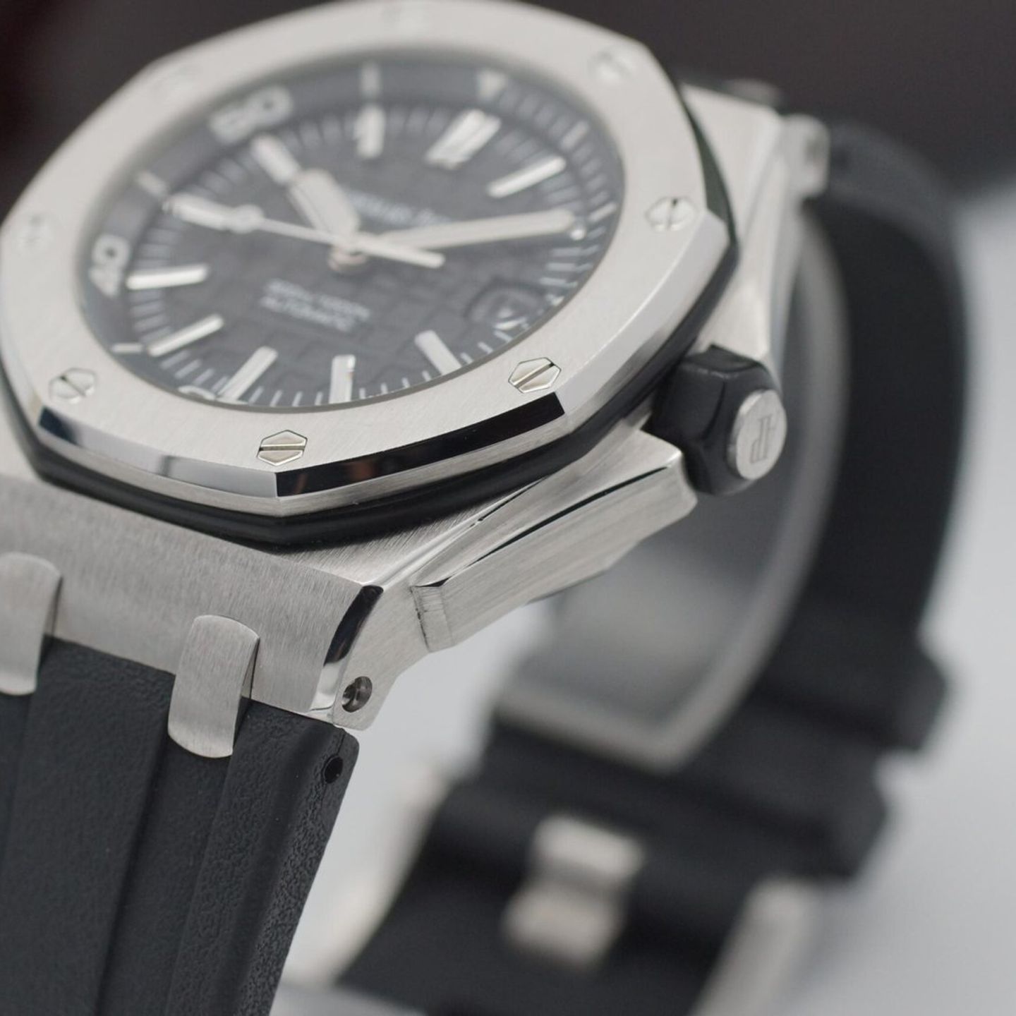 Audemars Piguet Royal Oak Offshore Diver 15703ST - (5/7)