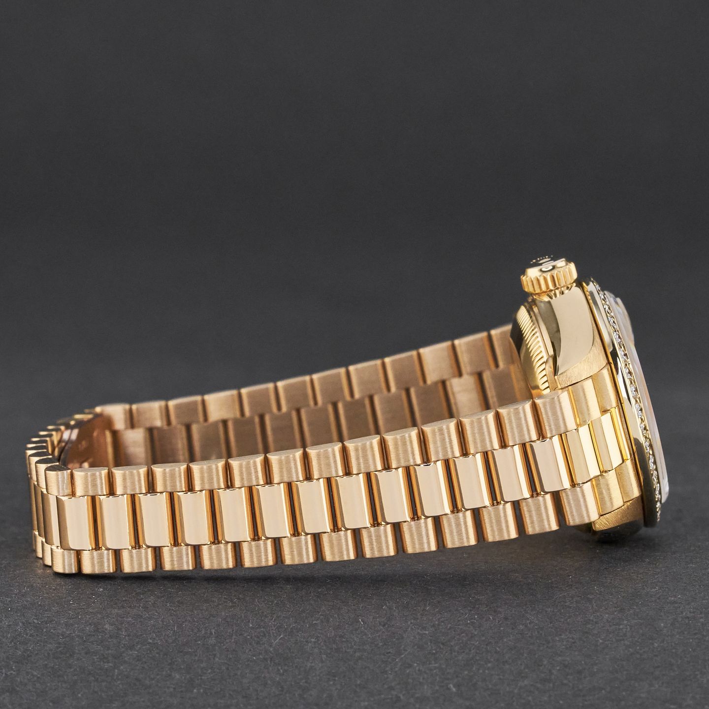 Rolex Lady-Datejust 69178 (1987) - Pearl dial 26 mm Yellow Gold case (6/8)