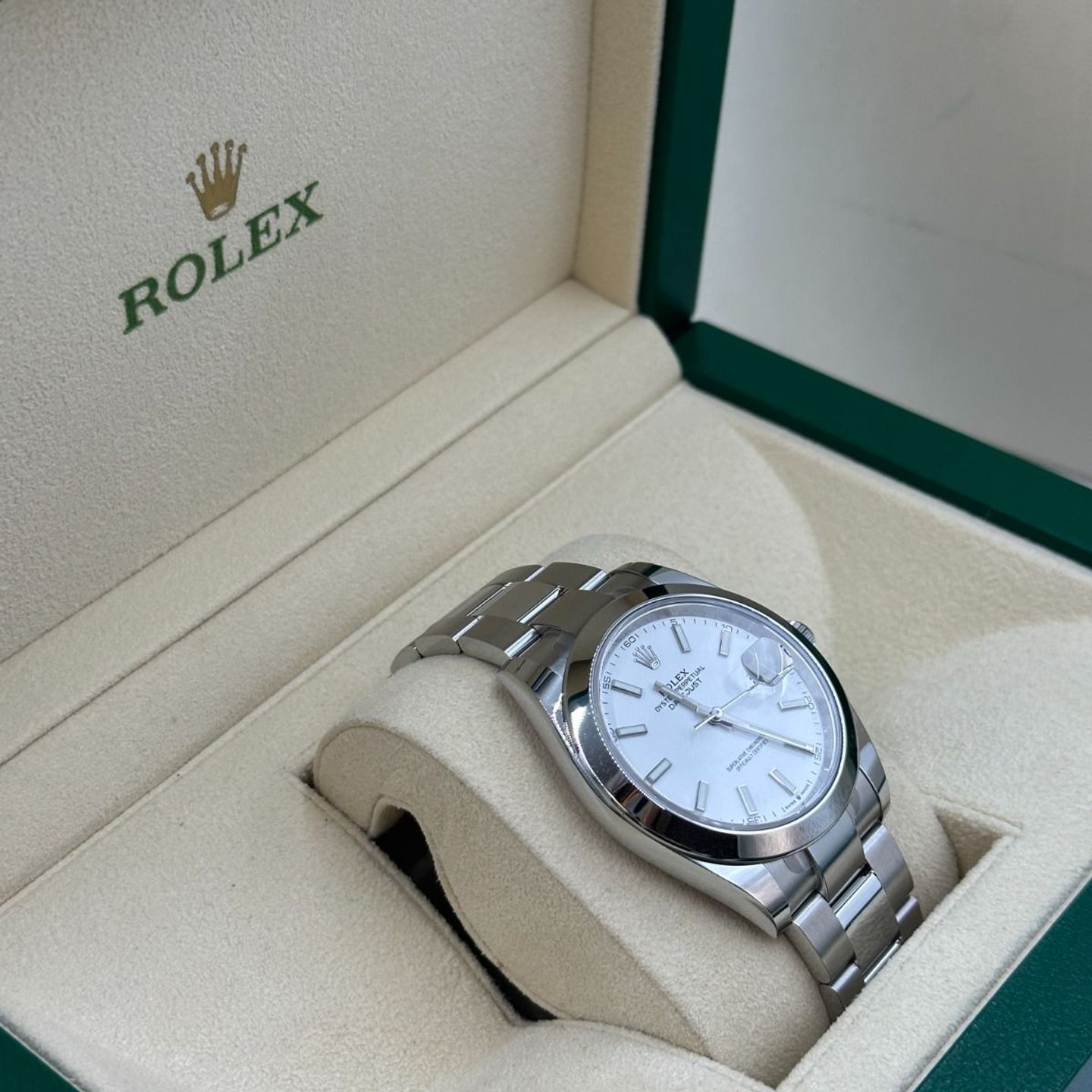 Rolex Datejust 41 126300 (2024) - Wit wijzerplaat 41mm Staal (3/8)