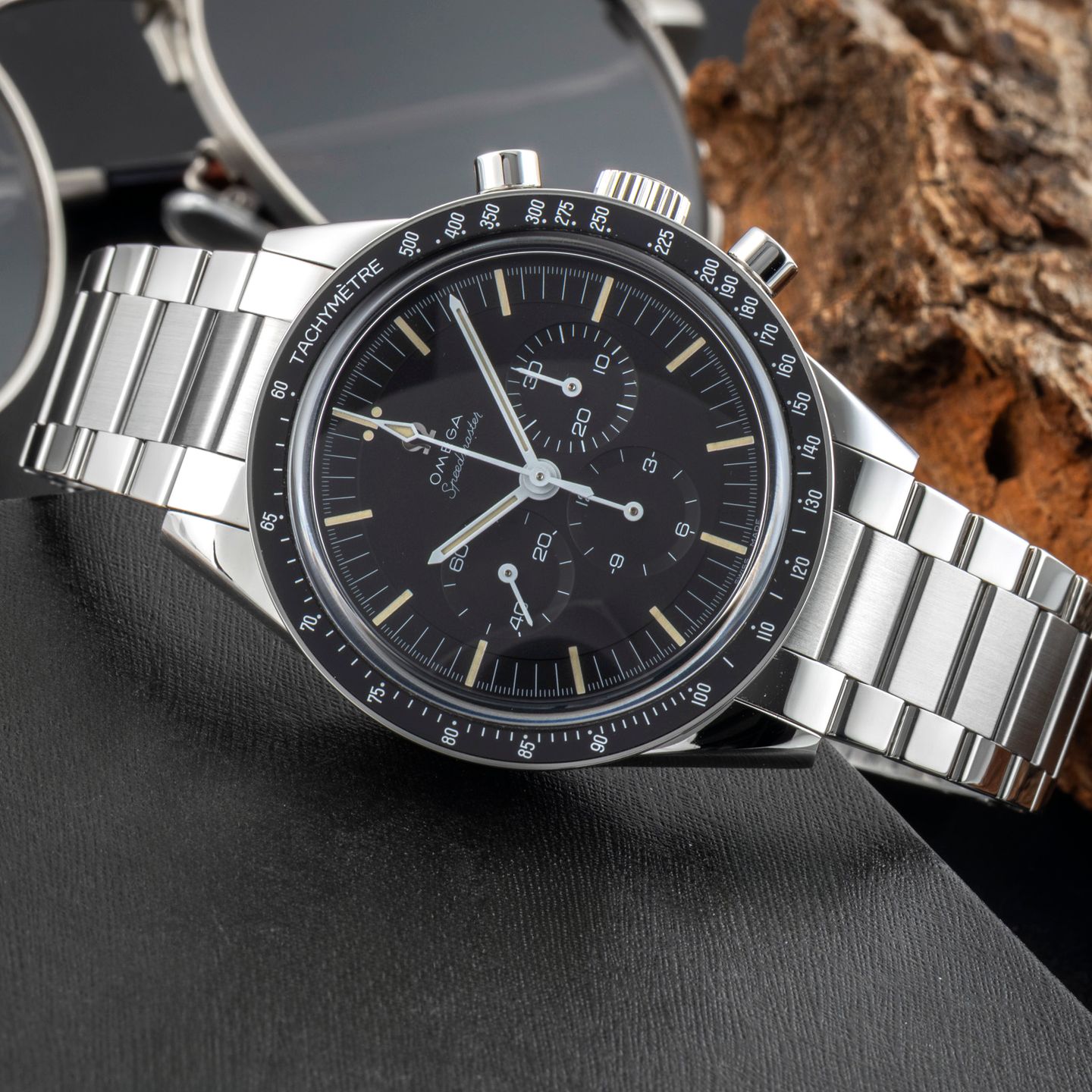 Omega Speedmaster Professional Moonwatch 311.30.40.30.01.001 - (2/8)