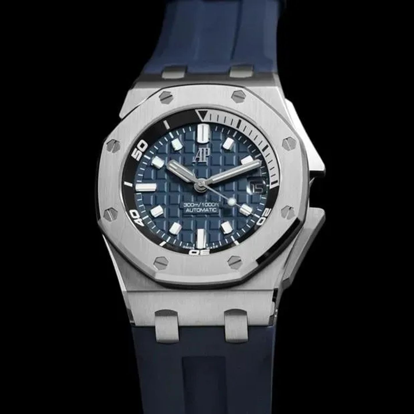 Audemars Piguet Royal Oak Offshore Diver 15720ST.OO.A027CA.01 - (2/6)