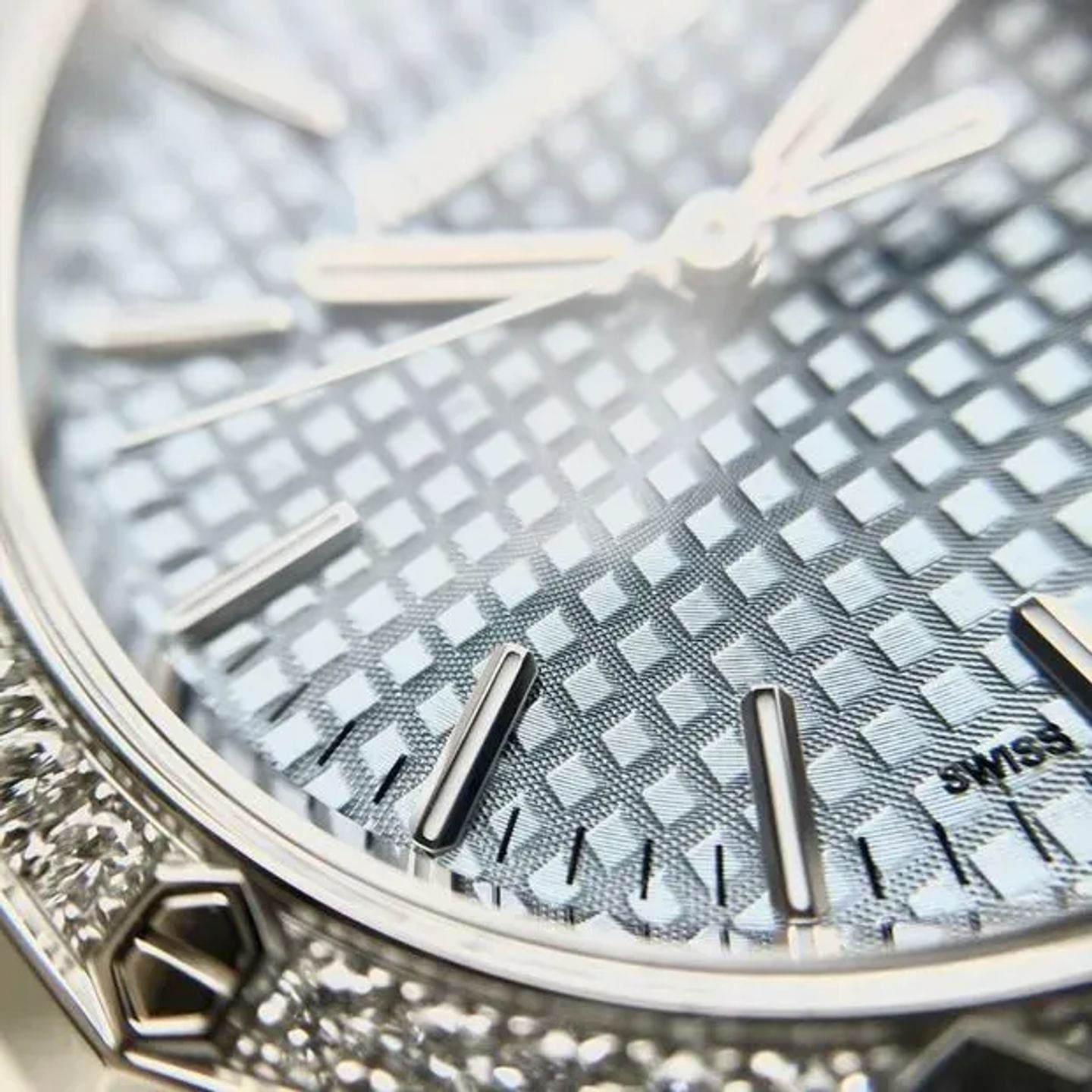 Audemars Piguet Royal Oak Selfwinding 15551ST.ZZ.1356ST.01 (2024) - Blauw wijzerplaat 37mm Staal (3/6)