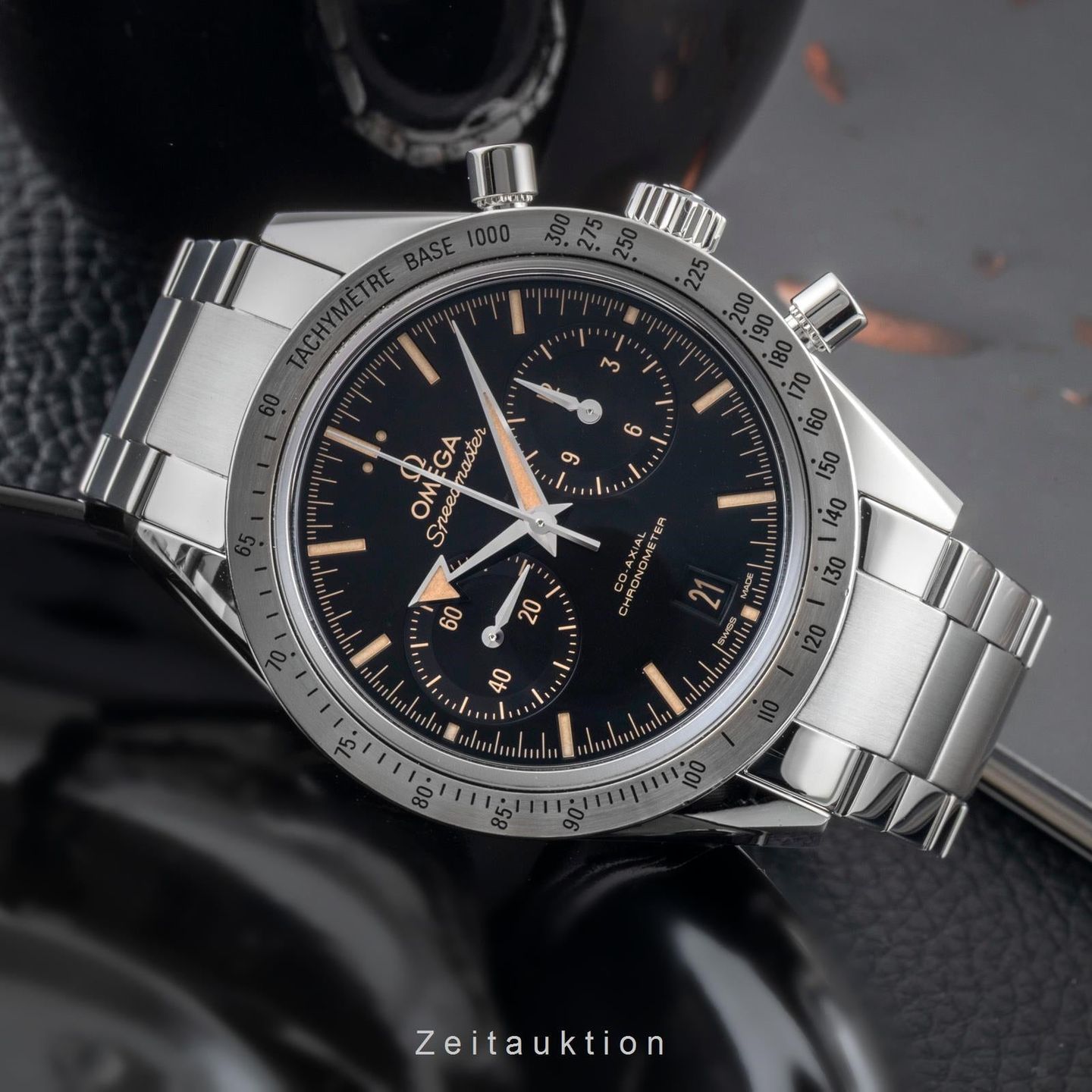 Omega Speedmaster '57 331.10.42.51.01.002 (Unknown (random serial)) - Black dial 42 mm Steel case (2/8)