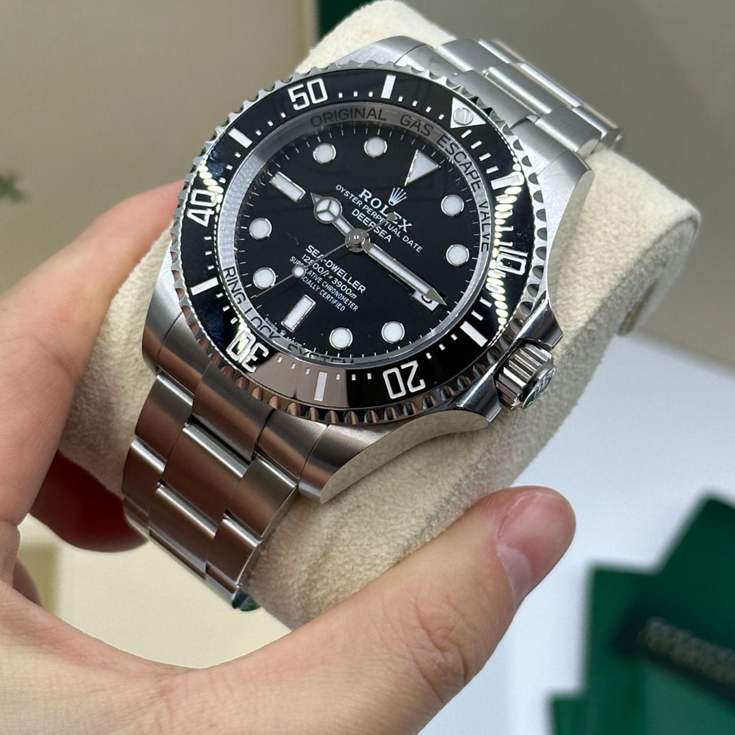 Rolex Sea-Dweller Deepsea 136660 (2023) - Zwart wijzerplaat 44mm Staal (8/8)