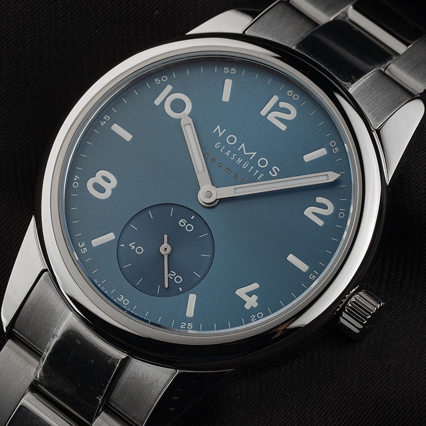 NOMOS Club Automat 747 - (3/7)