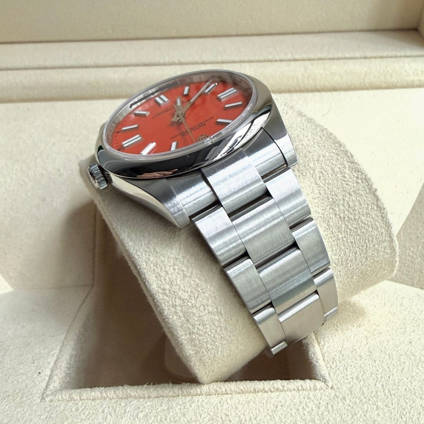 Rolex Oyster Perpetual 41 124300 - (2/6)