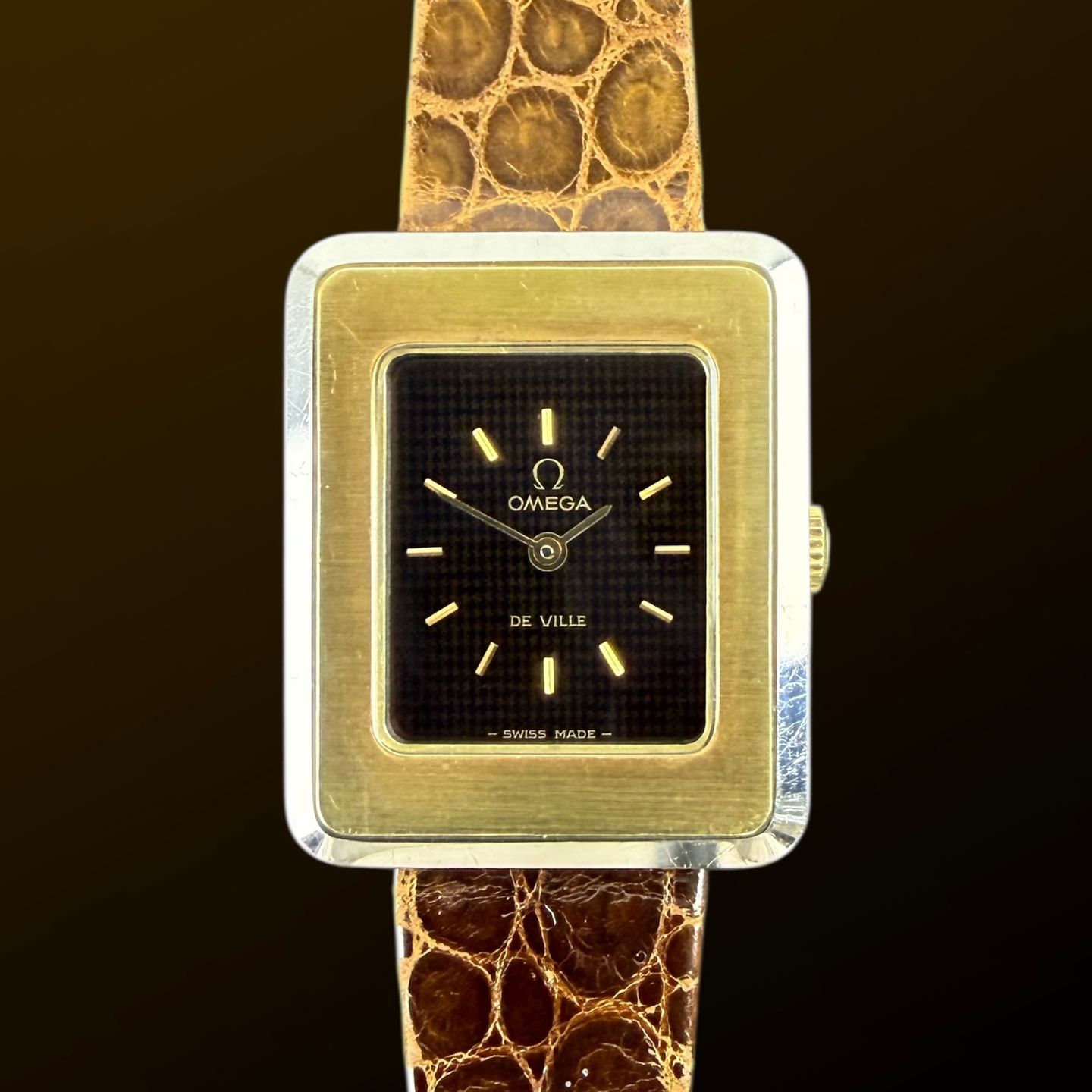 Omega De Ville 511.0511 (1975) - Black dial 23 mm Gold/Steel case (1/8)