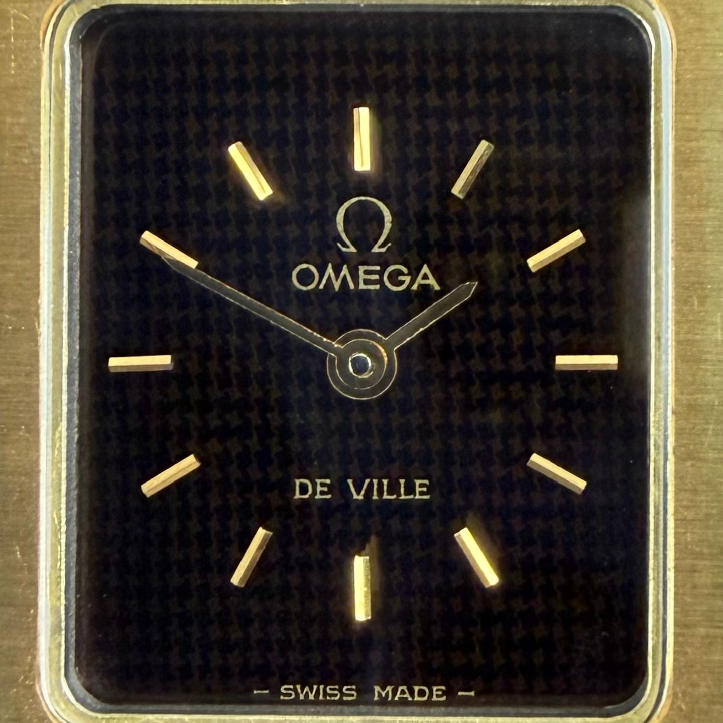Omega De Ville 511.0511 (1975) - Black dial 23 mm Gold/Steel case (8/8)