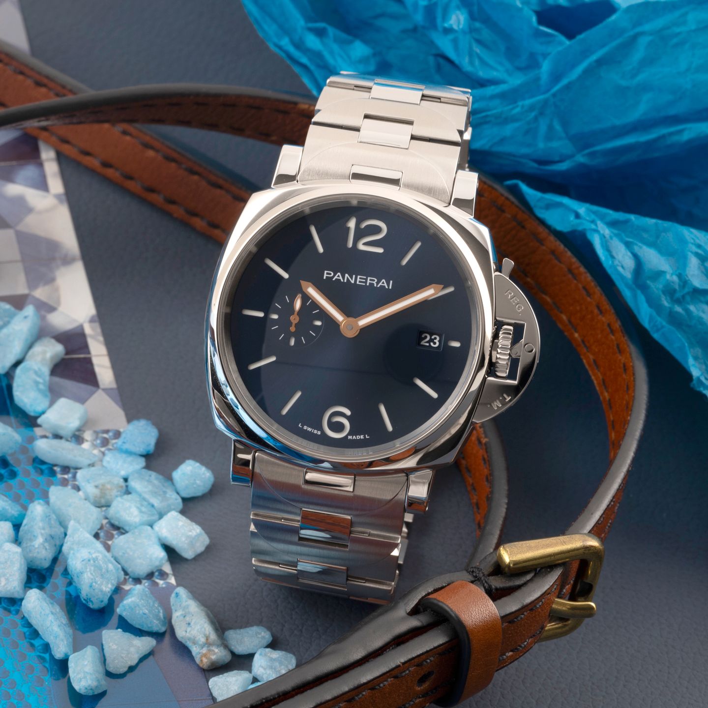 Panerai Luminor Due PAM01124 (Onbekend (willekeurig serienummer)) - Blauw wijzerplaat 42mm Staal (1/8)