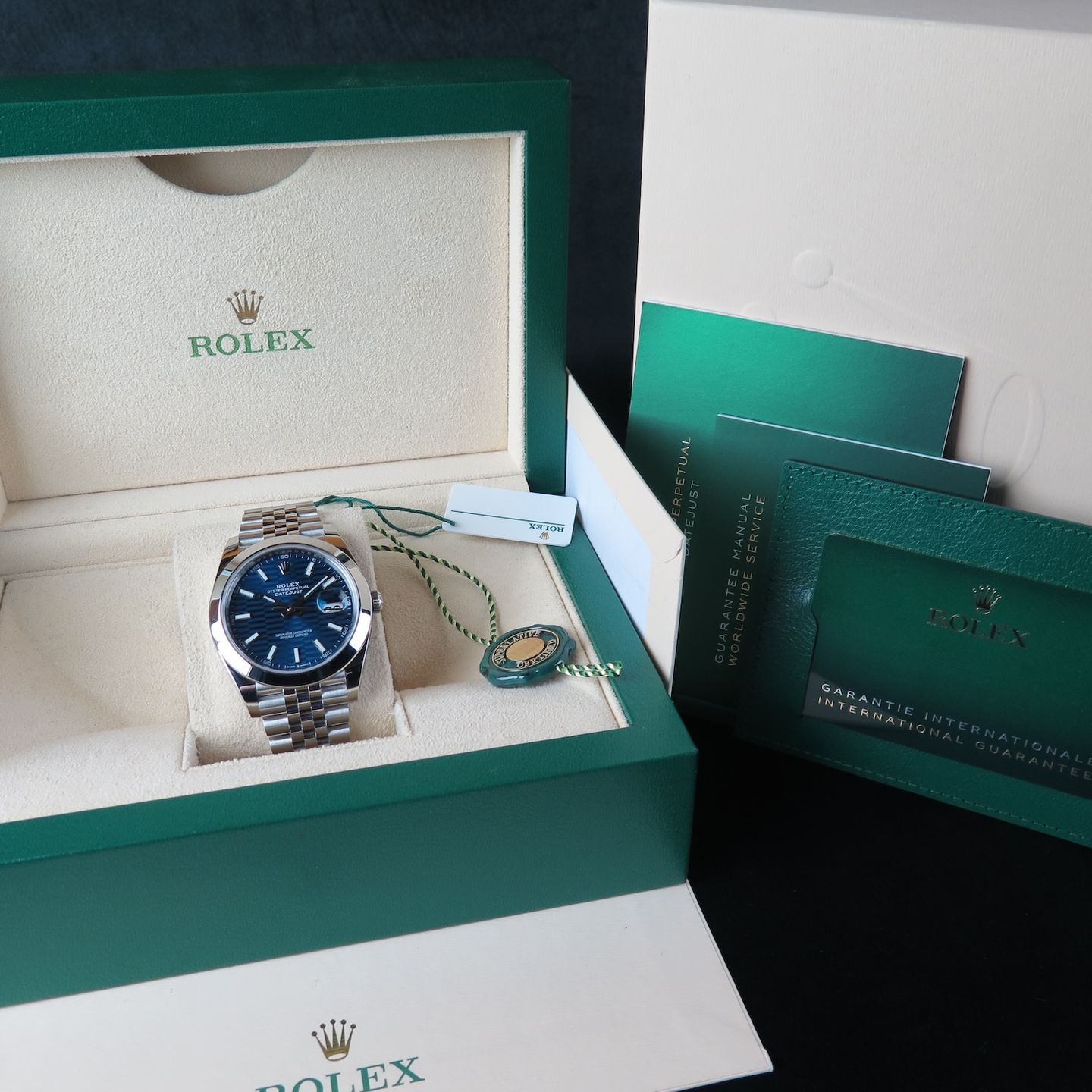 Rolex Datejust 41 126300 - (8/8)