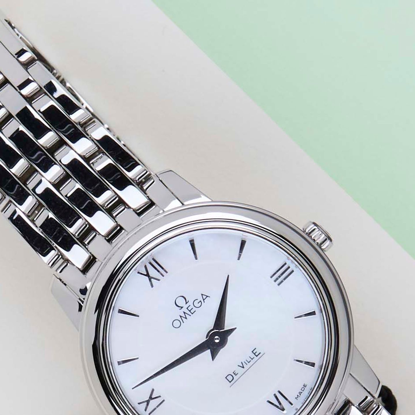 Omega De Ville Prestige 424.10.27.60.05.001 (2023) - Pearl dial 27 mm Steel case (3/8)