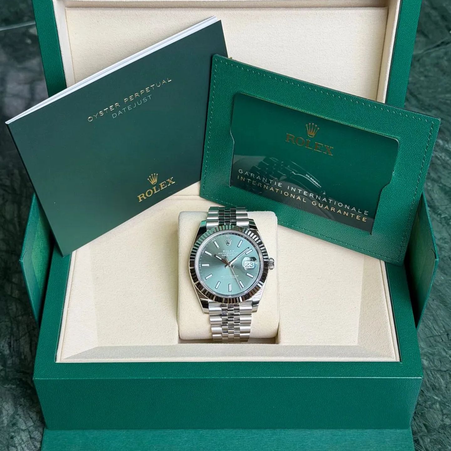 Rolex Datejust 41 126334 (2025) - Groen wijzerplaat 41mm Staal (8/8)