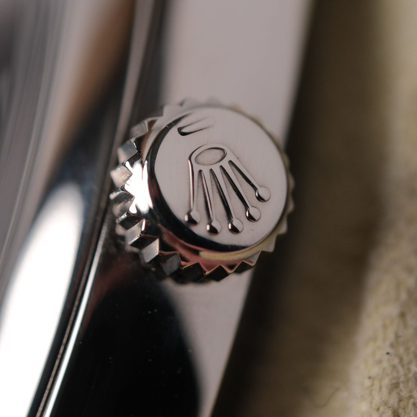 Rolex Oyster Perpetual 39 114300 - (3/7)