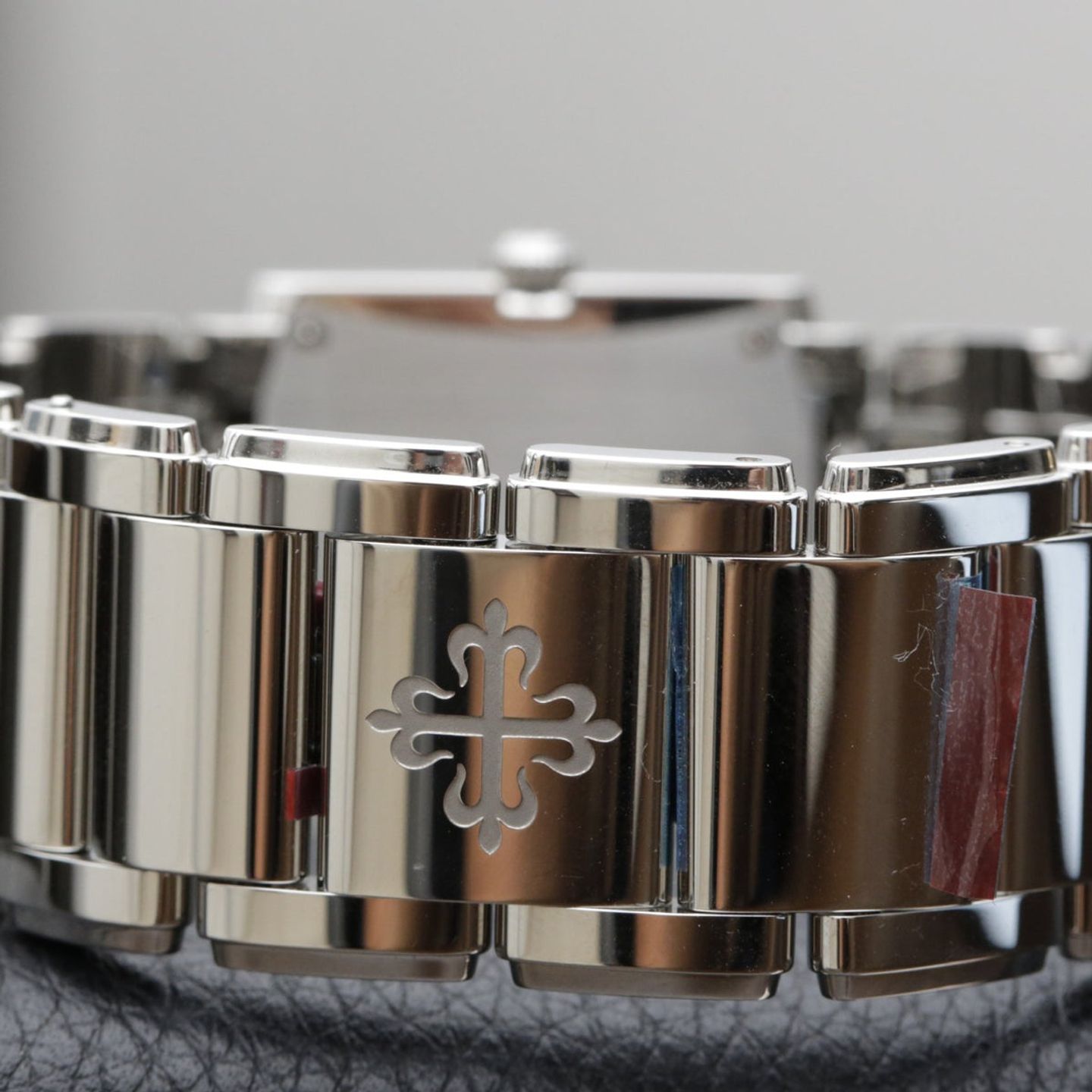 Patek Philippe Twenty~4 4910/1200A-011 - (5/8)