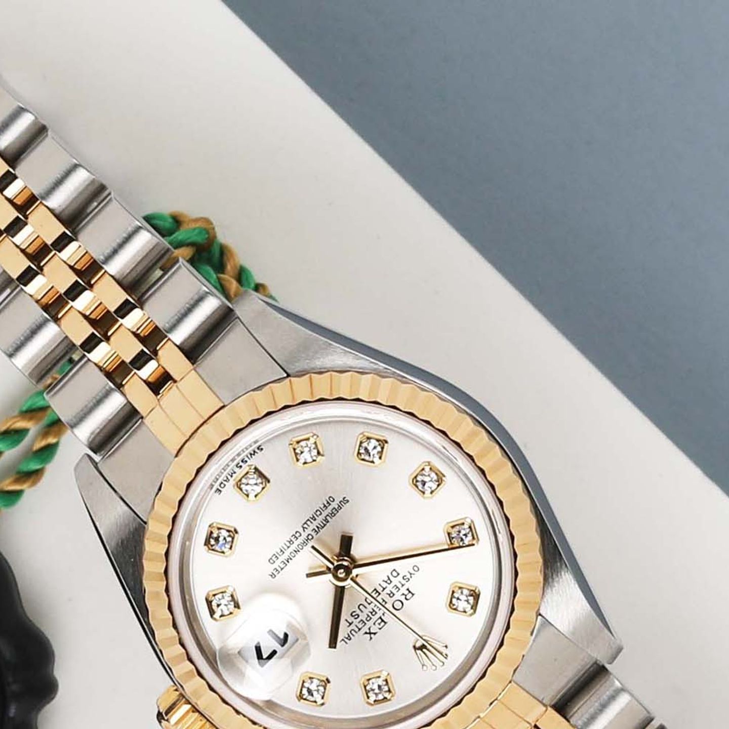 Rolex Lady-Datejust 79173 (2004) - Silver dial 26 mm Gold/Steel case (3/7)