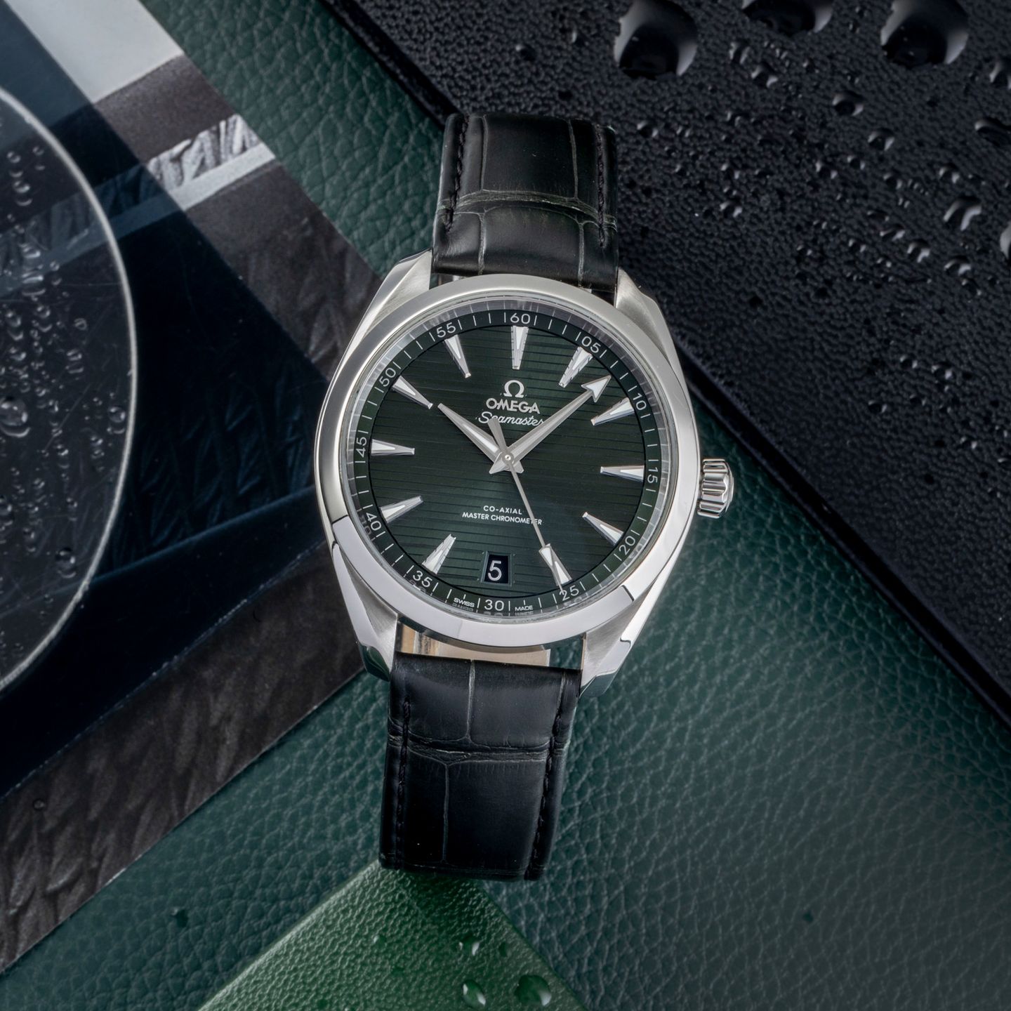 Omega Seamaster Aqua Terra 220.13.41.21.10.001 (Unknown (random serial)) - Green dial 41 mm Steel case (1/8)