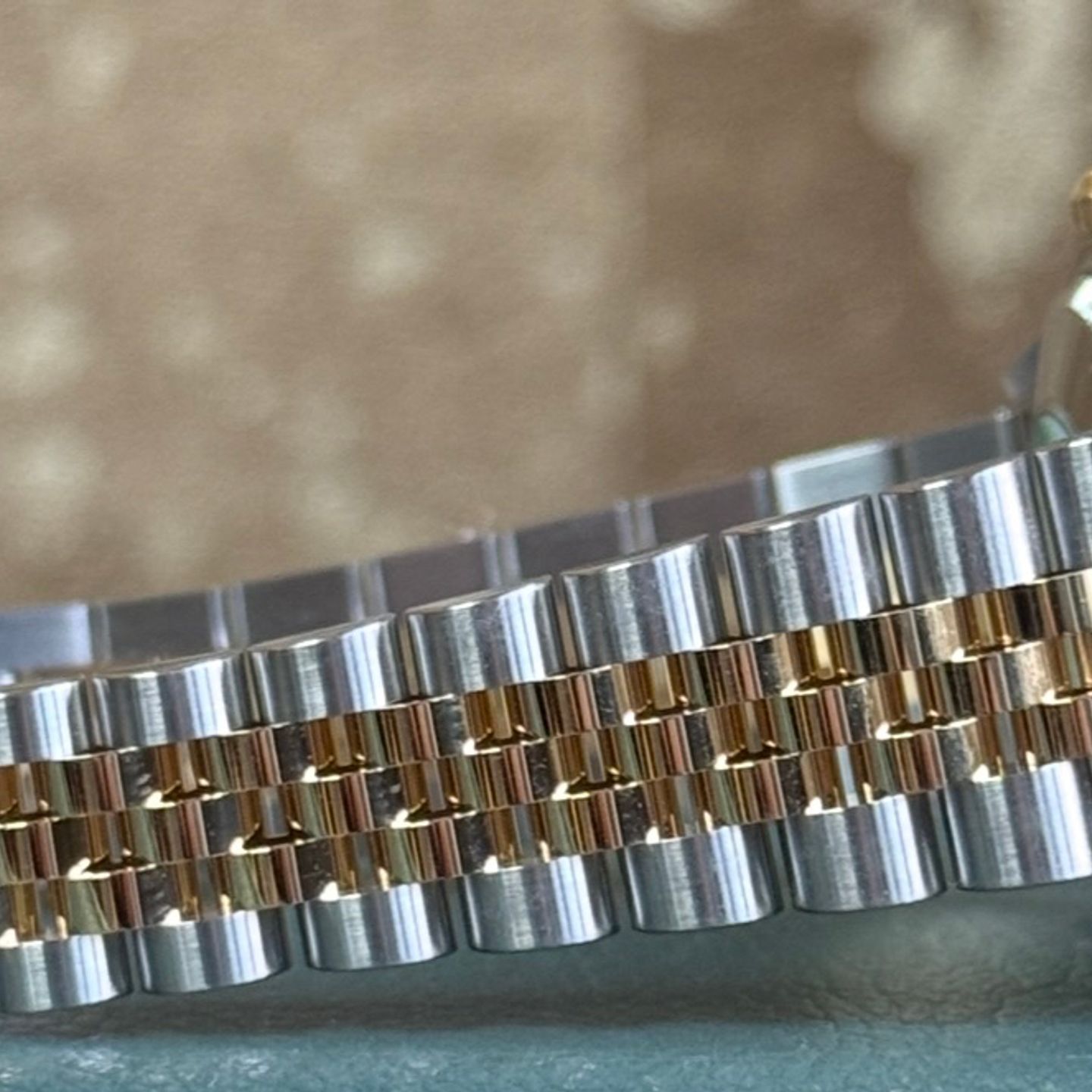 Rolex Datejust 31 68273 (1985) - Champagne dial 31 mm Gold/Steel case (4/8)