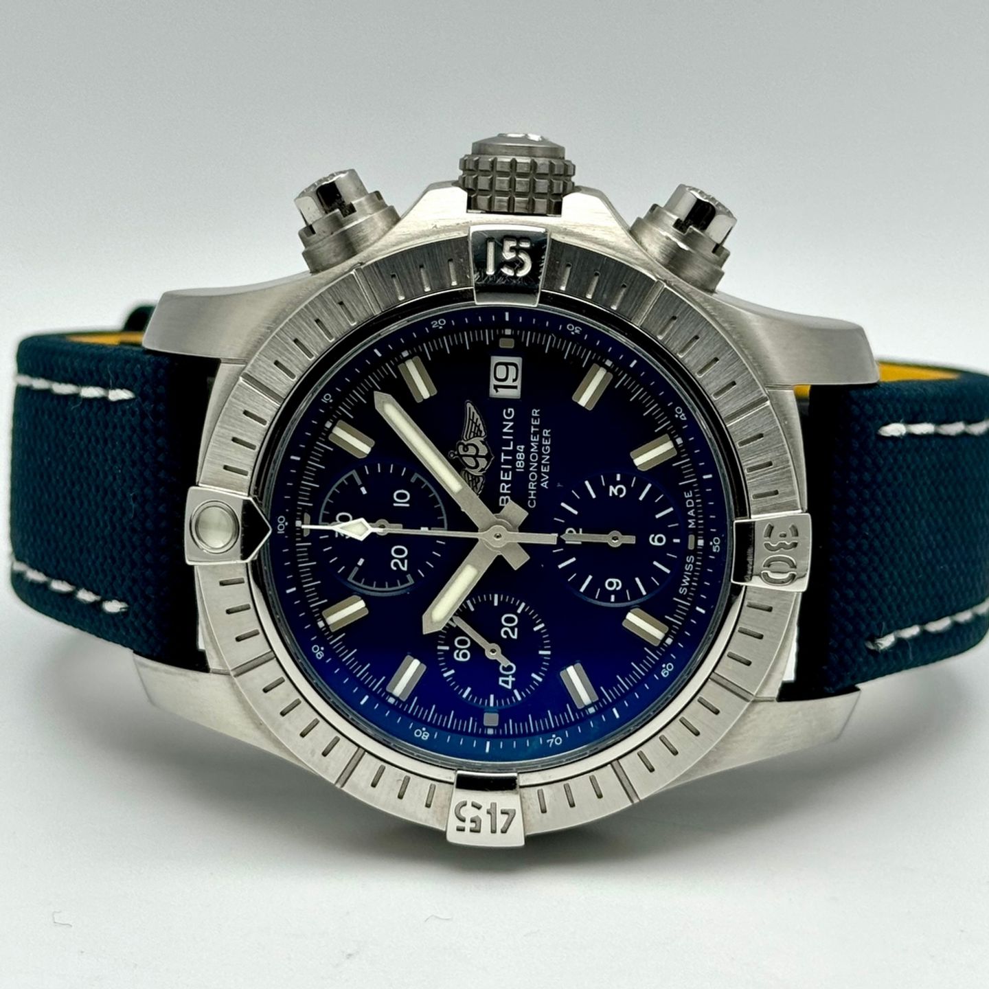 Breitling Avenger A13385101C1X1 - (2/8)