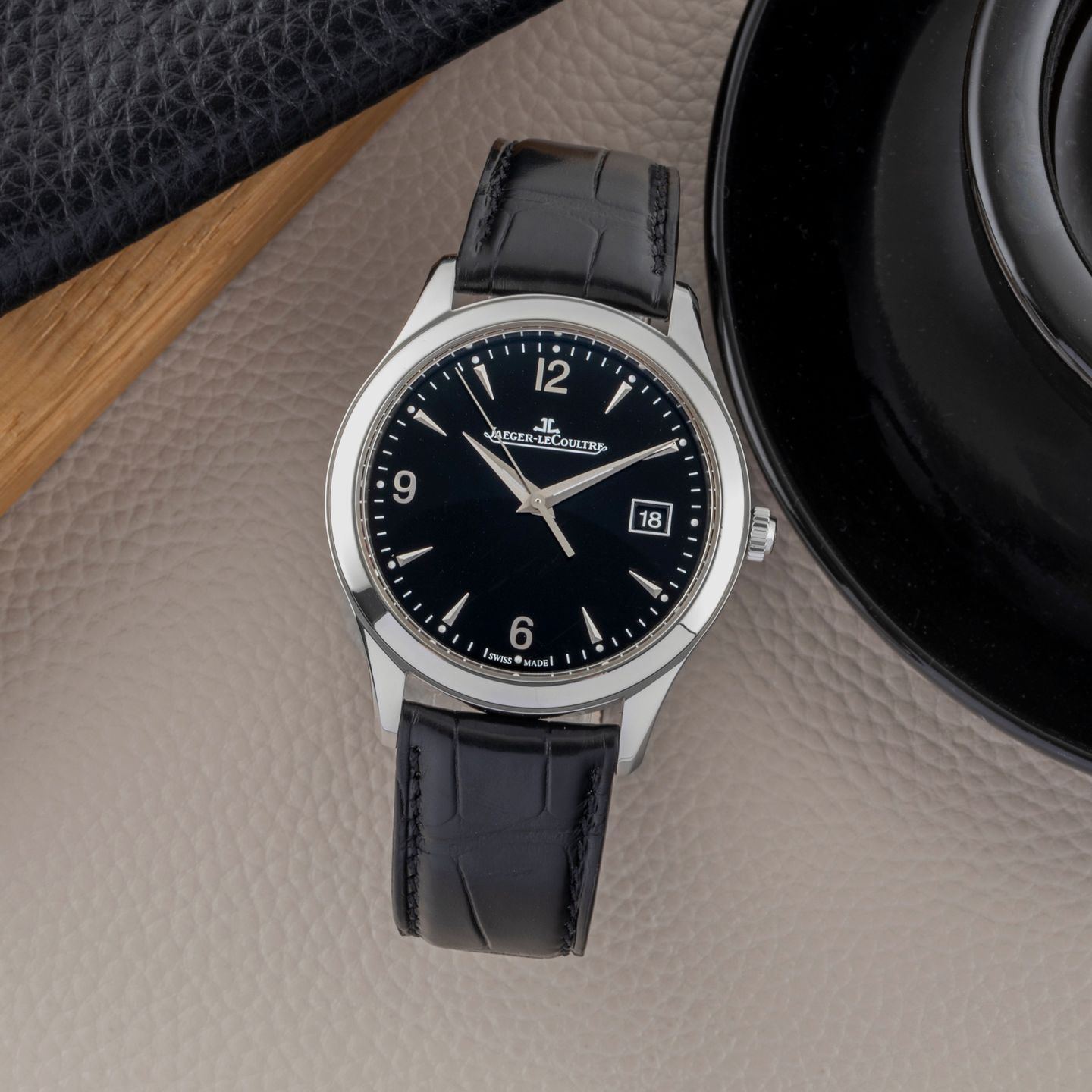 Jaeger-LeCoultre Master Control Date Q1548470 - (1/8)