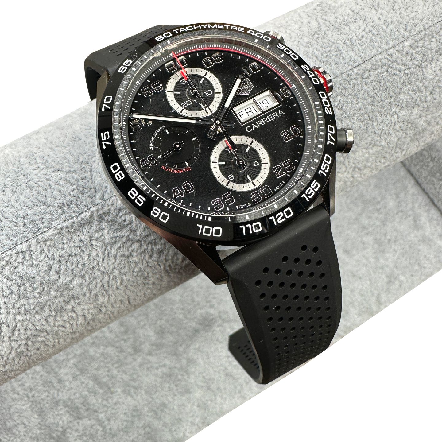 TAG Heuer Carrera CBN2A1AA.FT6228 (2024) - Black dial 44 mm Steel case (7/8)