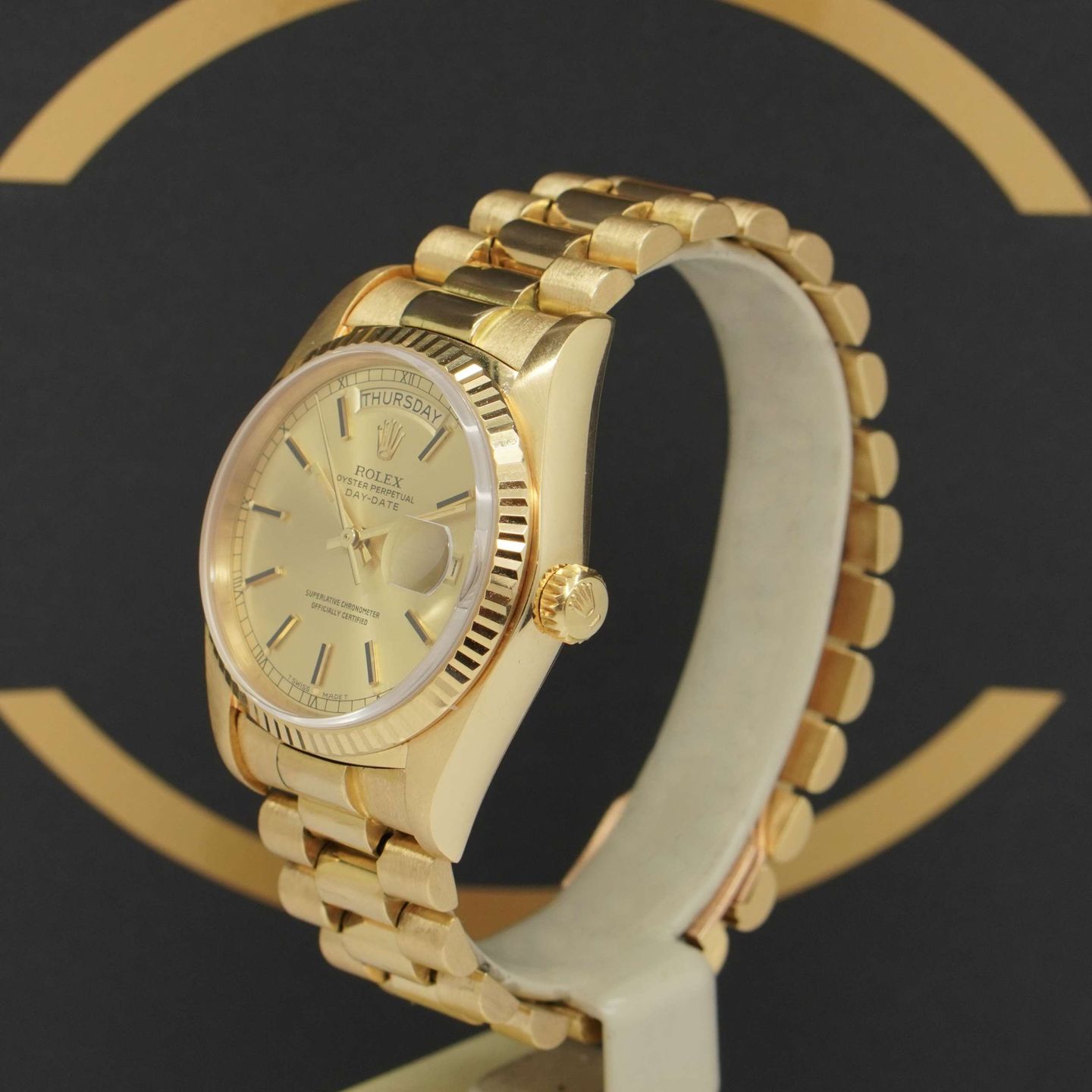 Rolex Day-Date 36 18038 (1980) - Gold dial 36 mm Yellow Gold case (2/6)