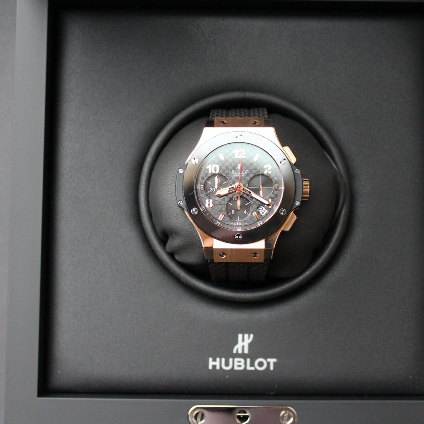 Hublot Big Bang 41 mm 341.PB.131.RX (2024) - Black dial 41 mm Red Gold case (1/1)