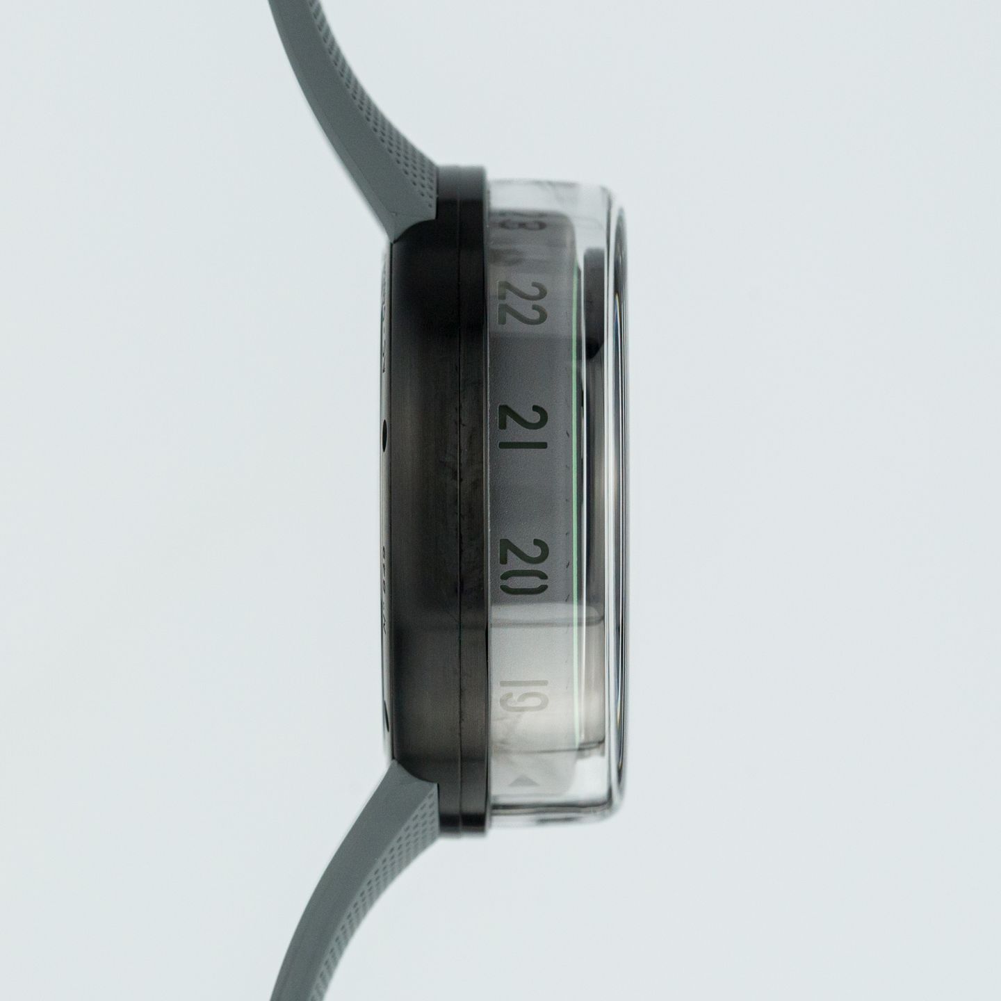 HYT Unknown H02140 (2024) - Black dial 49 mm Steel case (7/8)