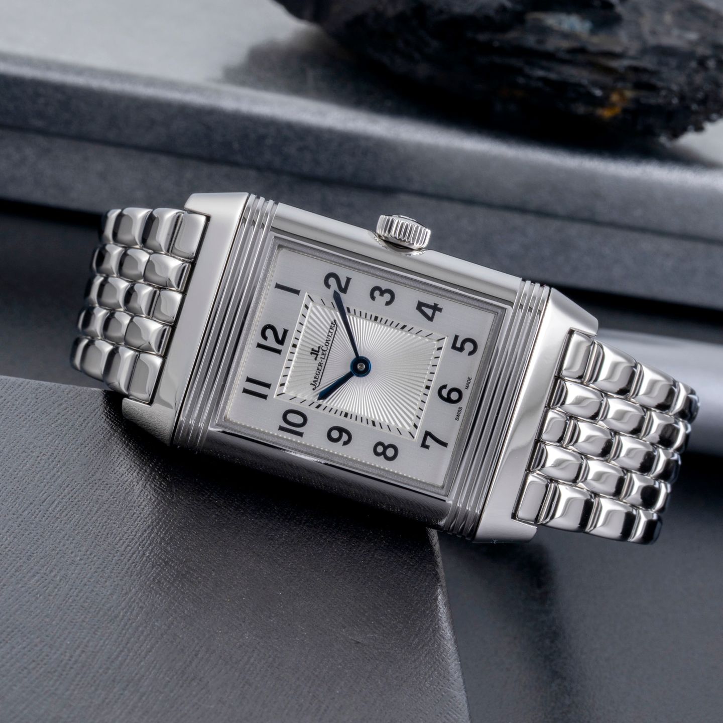 Jaeger-LeCoultre Reverso Classic Medium Duetto Q2588120 - (2/8)
