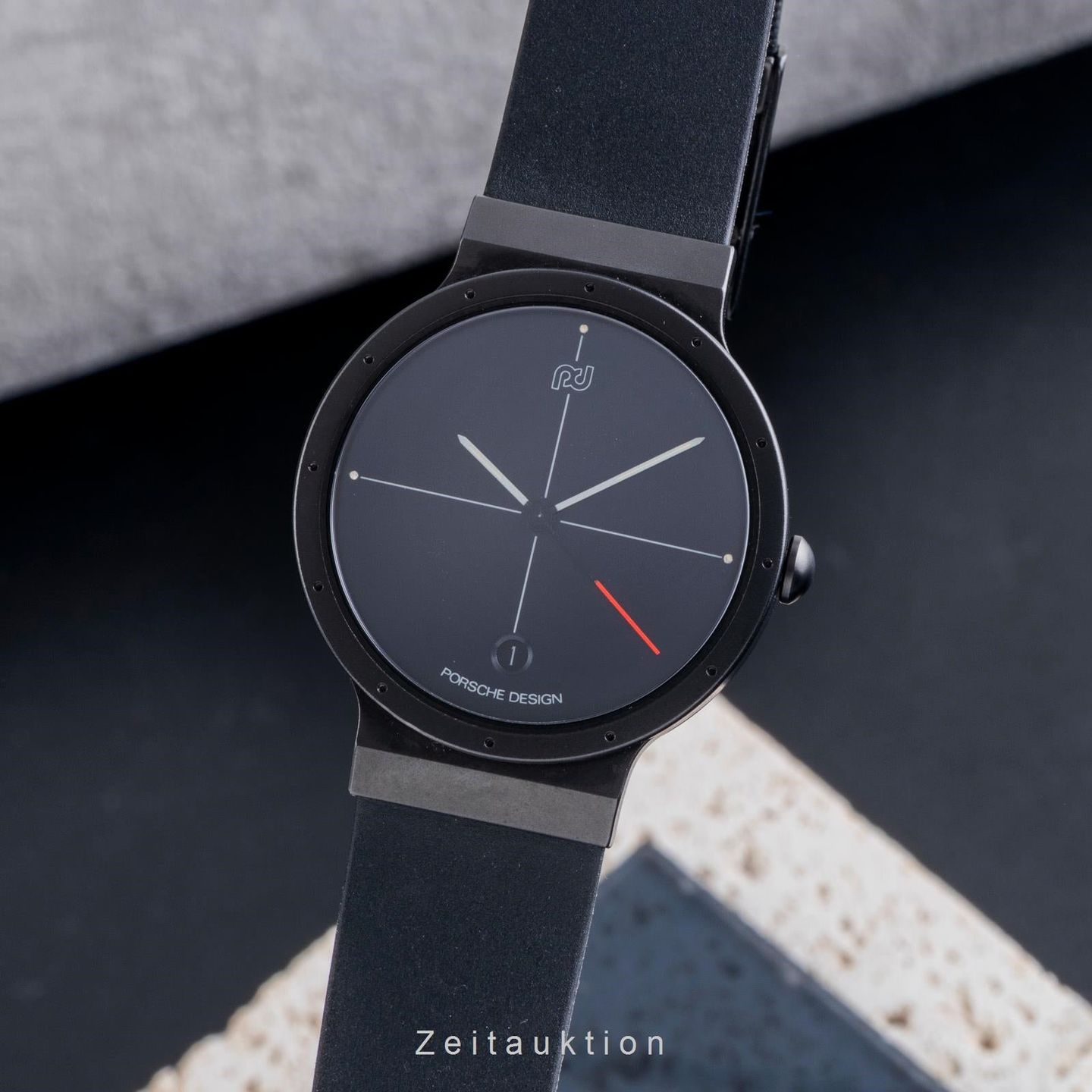 IWC Porsche Design IW3330 (1995) - Zwart wijzerplaat 32mm Titanium (1/8)