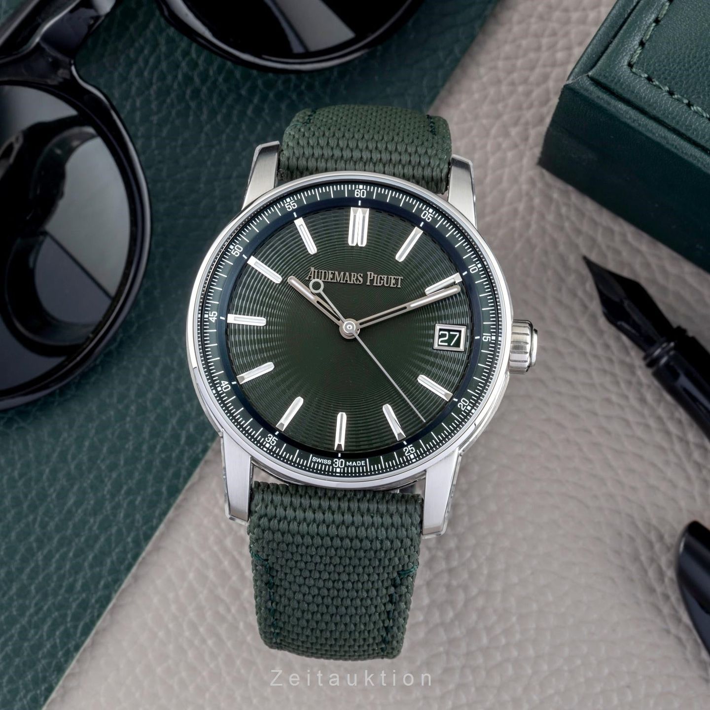 Audemars Piguet CODE 11.59 15210ST.OO.A056KB.01 (Unknown (random serial)) - Green dial 41 mm Steel case (3/8)