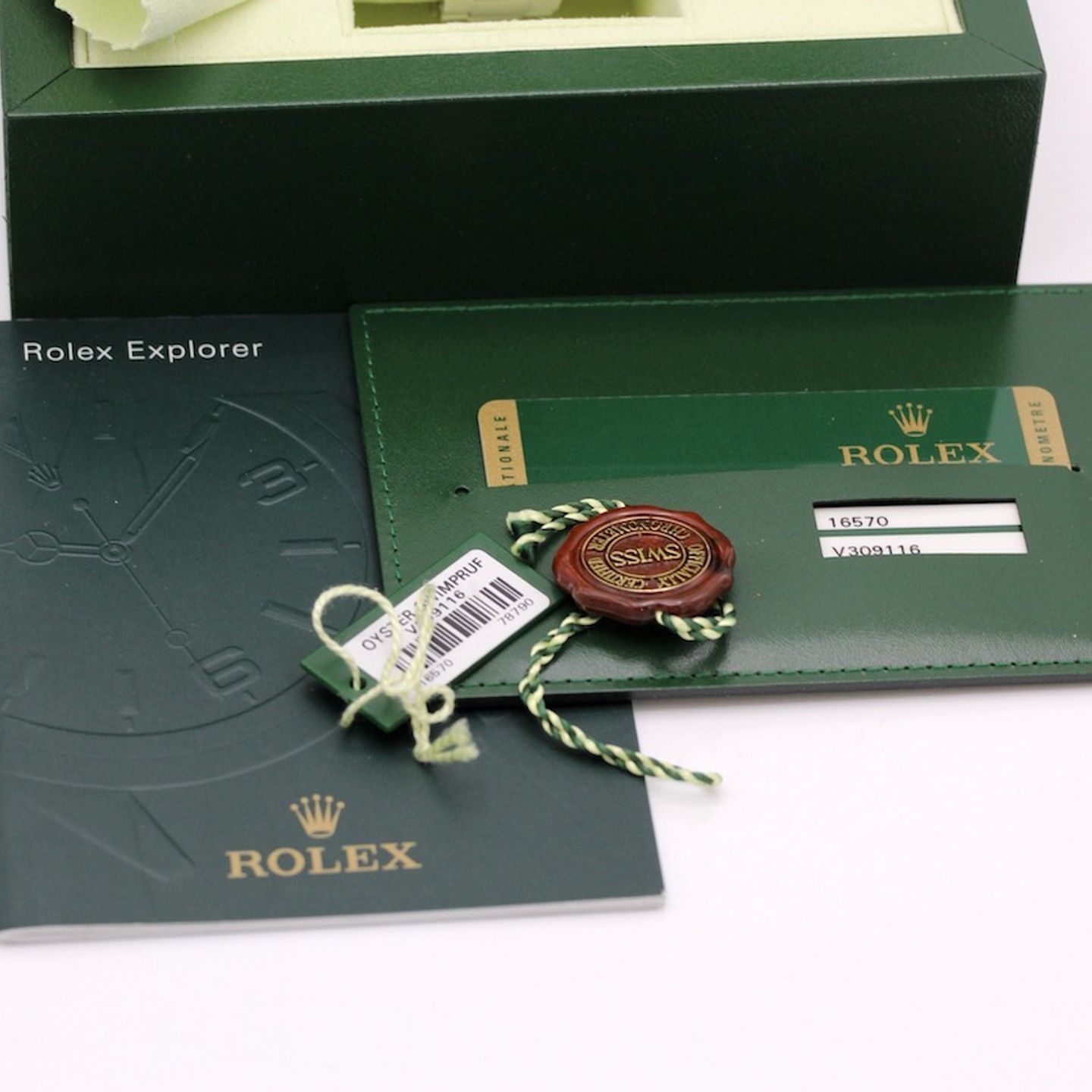 Rolex Explorer II 16570 (2010) - Zwart wijzerplaat 40mm Staal (2/8)