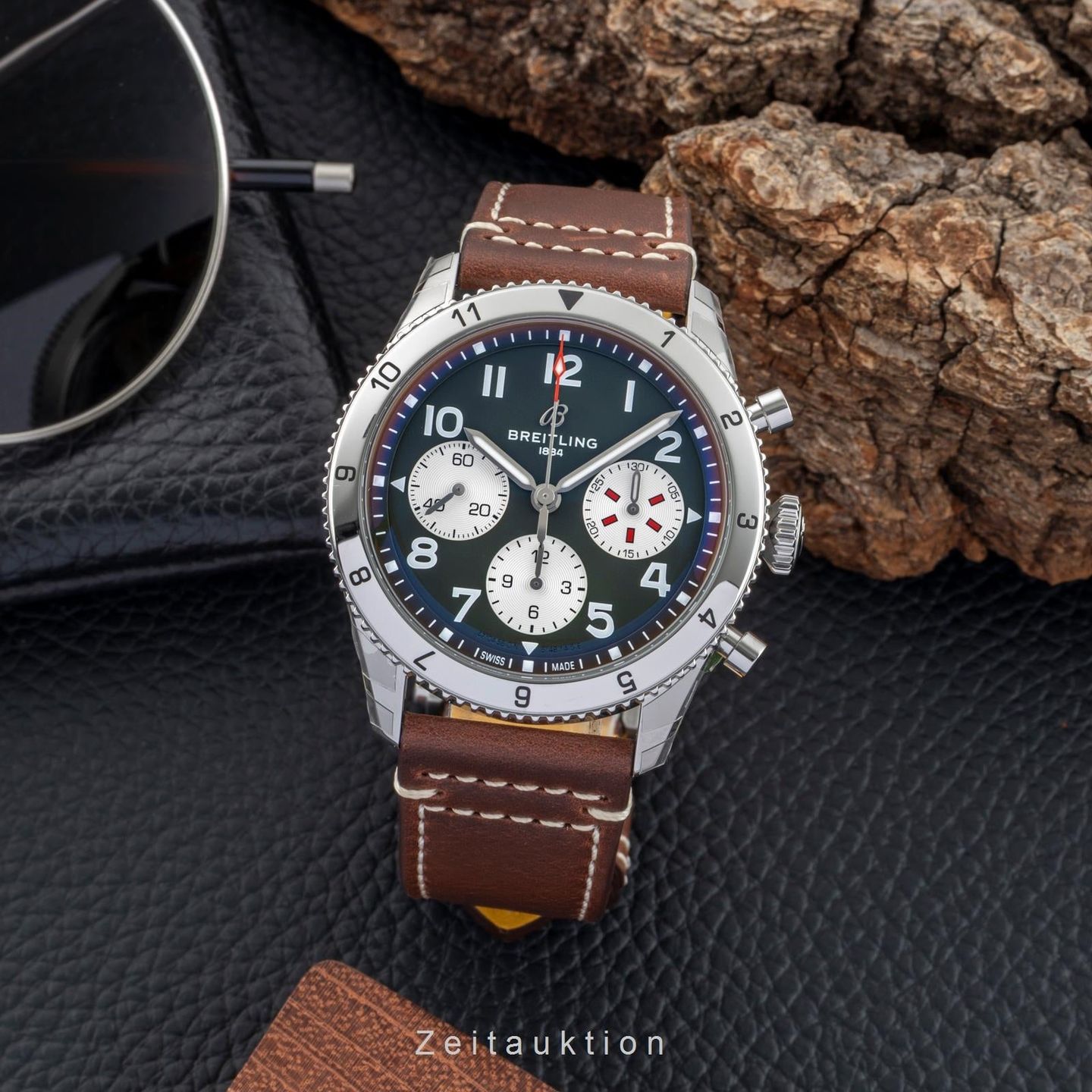 Breitling Classic AVI A233802A1L1X1 - (3/8)