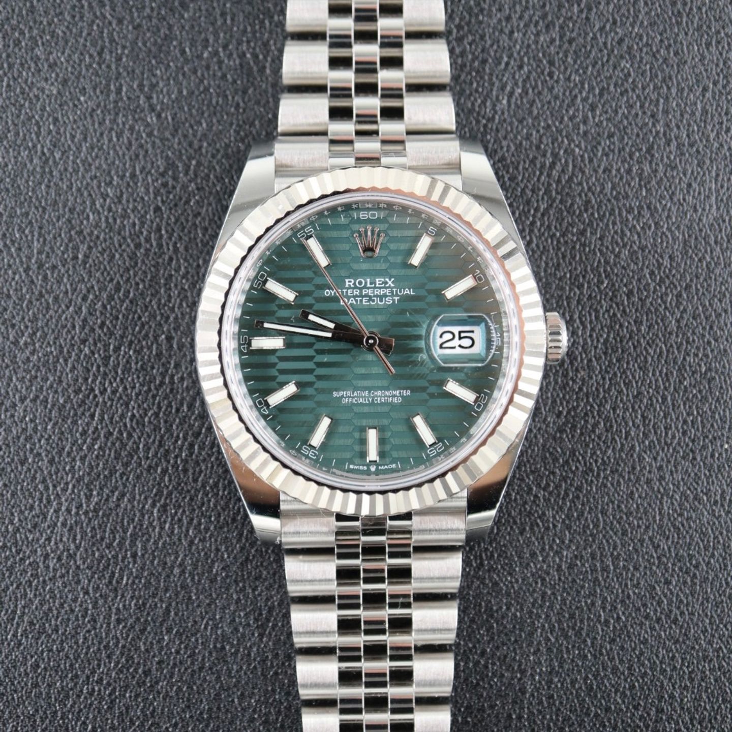 Rolex Datejust 41 126334 (2022) - Green dial 41 mm Steel case (1/7)