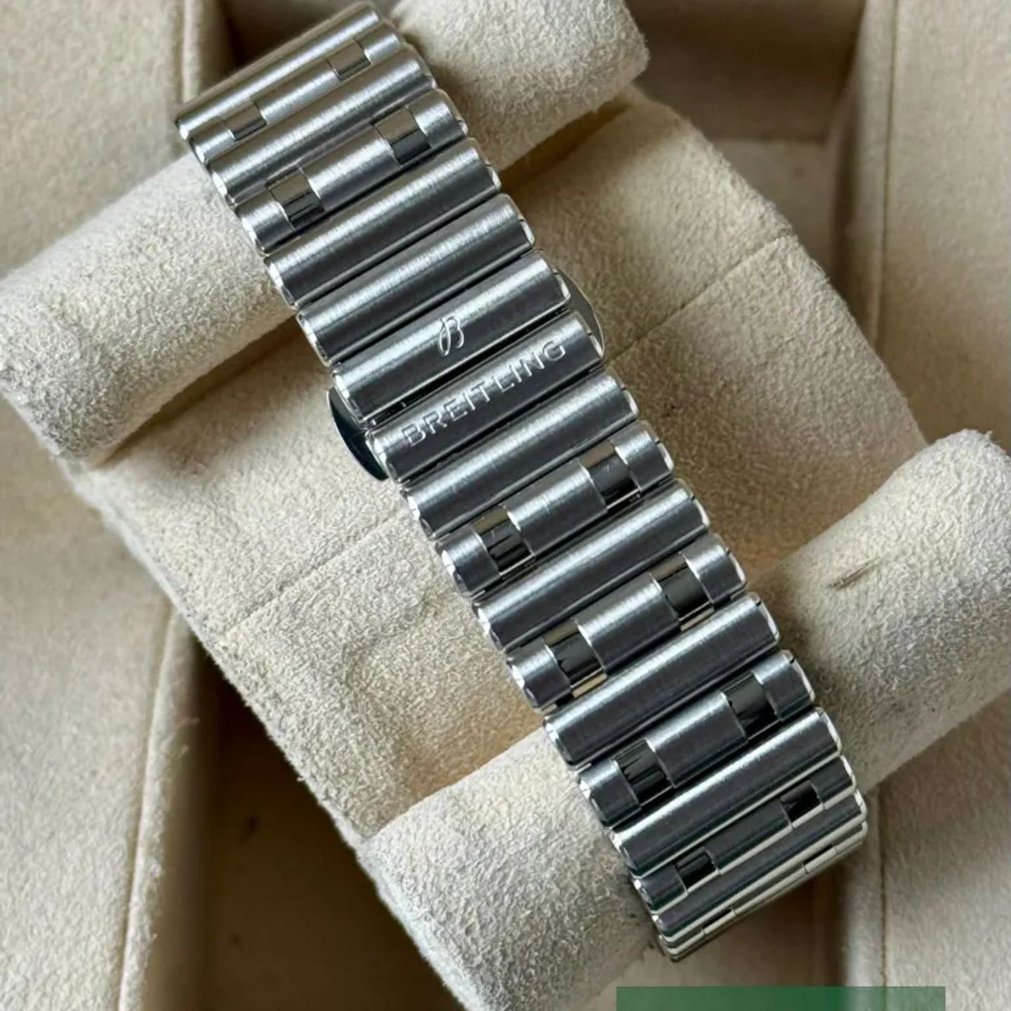 Breitling Chronomat A77310101K1A1 (2022) - Pink dial 32 mm Steel case (6/7)