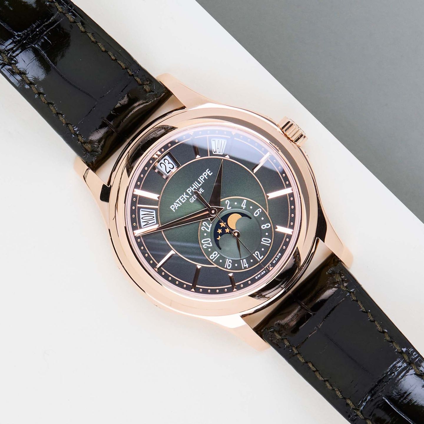 Patek Philippe Annual Calendar 5205R-011 (2024) - Green dial 40 mm Rose Gold case (1/8)