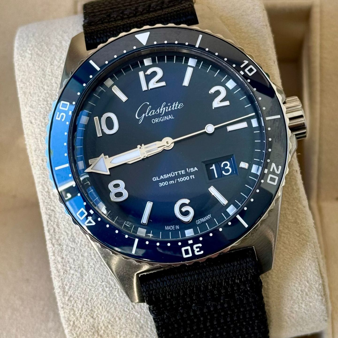 Glashütte Original SeaQ Panorama Date 1-36-13-02-81-34 (2021) - Blauw wijzerplaat 43mm Staal (1/7)