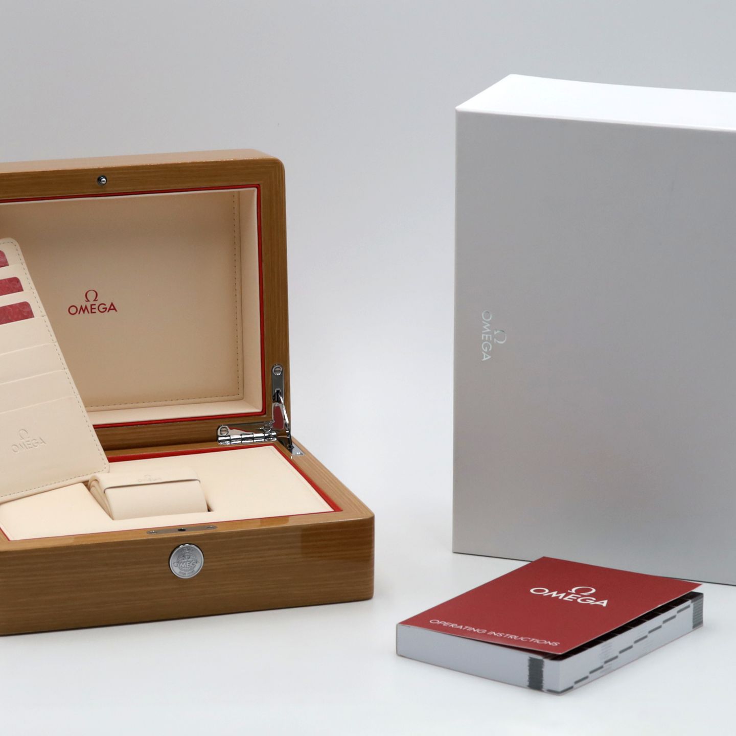 Omega Seamaster Aqua Terra 220.10.41.21.02.001 (Unknown (random serial)) - Silver dial 41 mm Steel case (8/8)