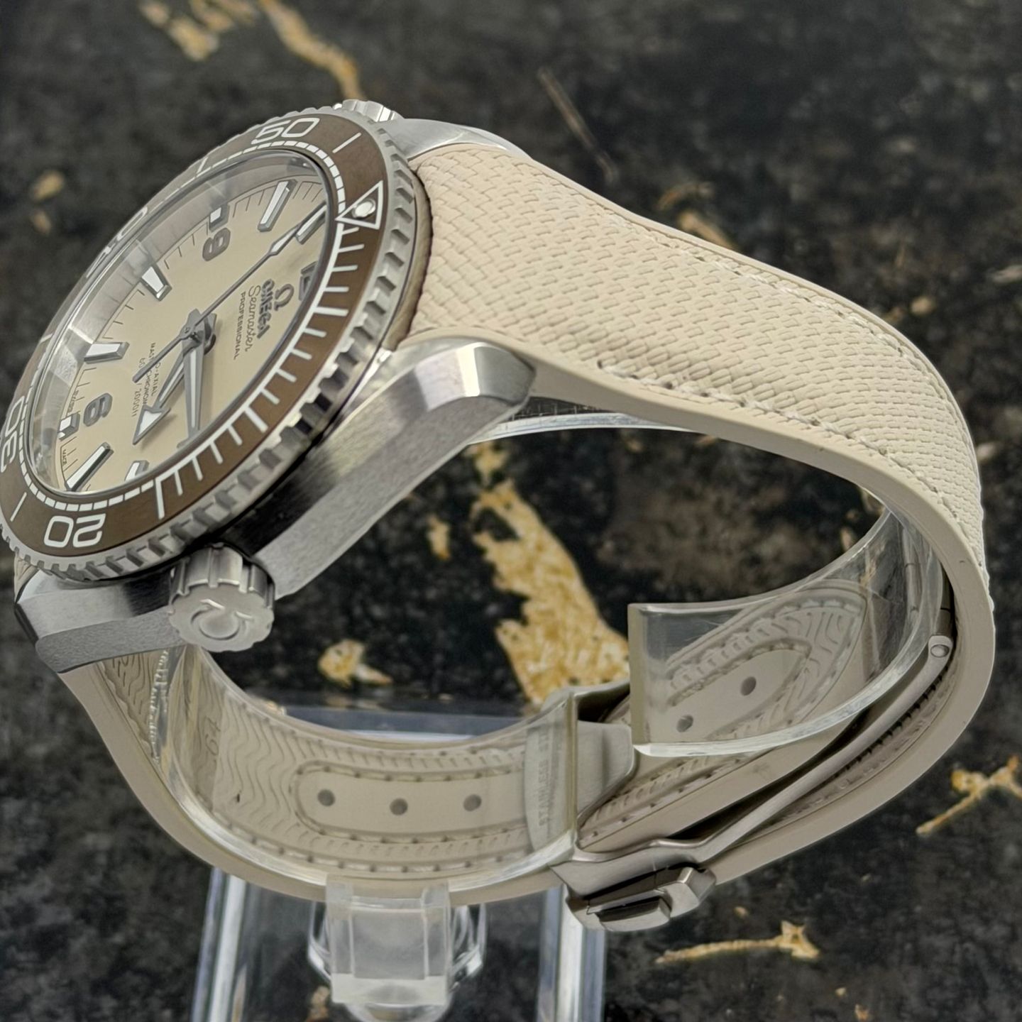 Omega Seamaster Planet Ocean 215.32.44.21.09.001 - (5/8)