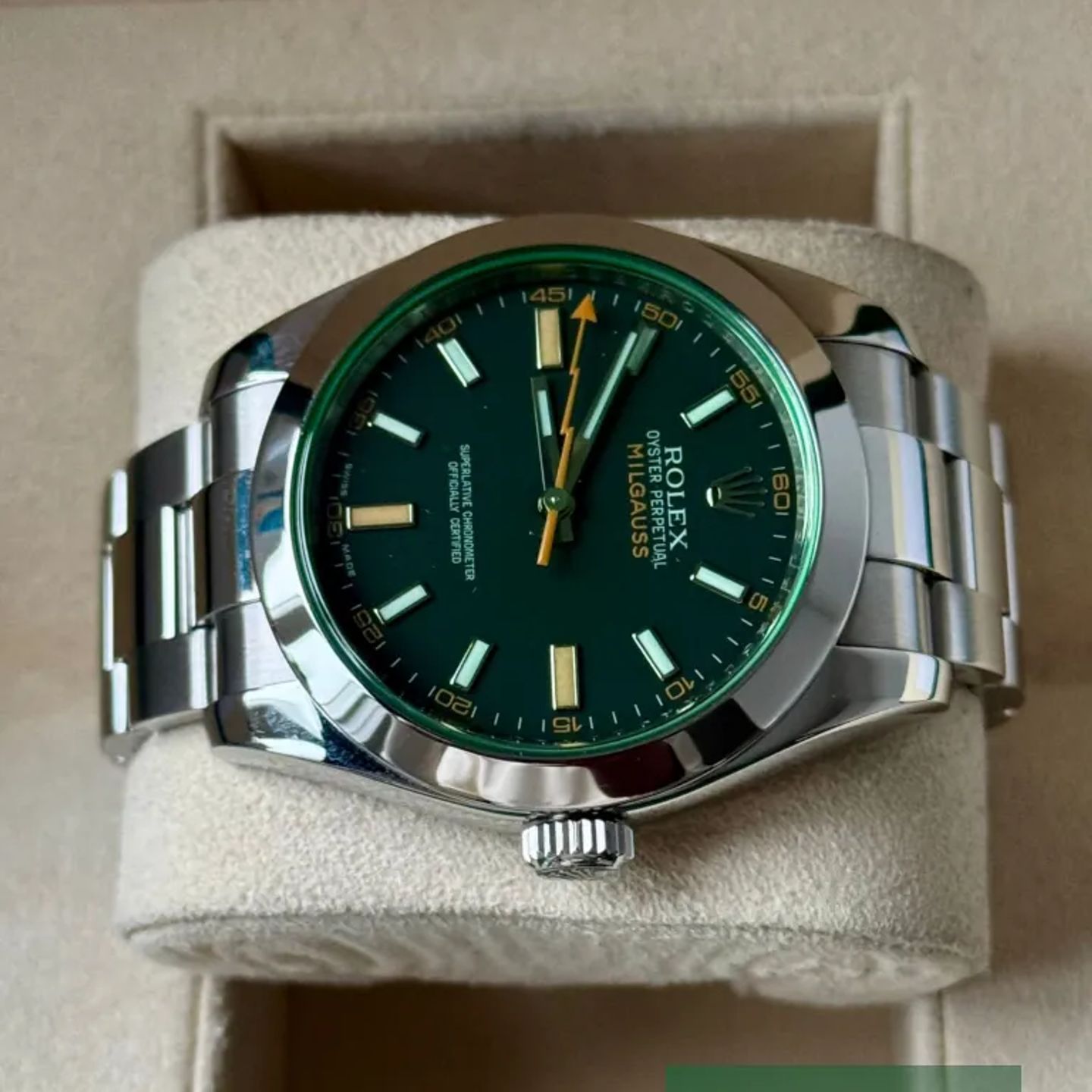 Rolex Milgauss 116400GV - (4/7)