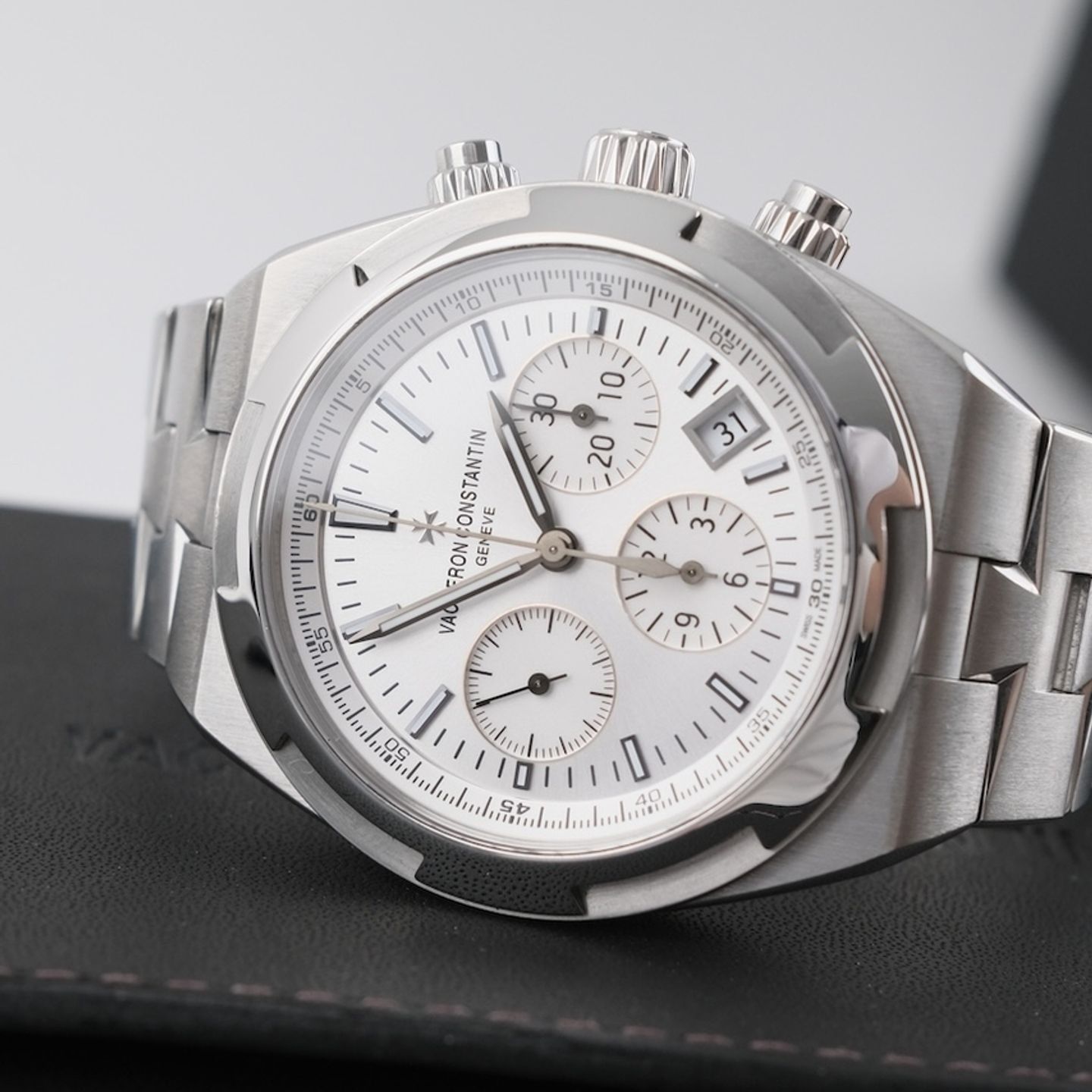 Vacheron Constantin Overseas Chronograph 5500V/110A-B075 - (3/8)