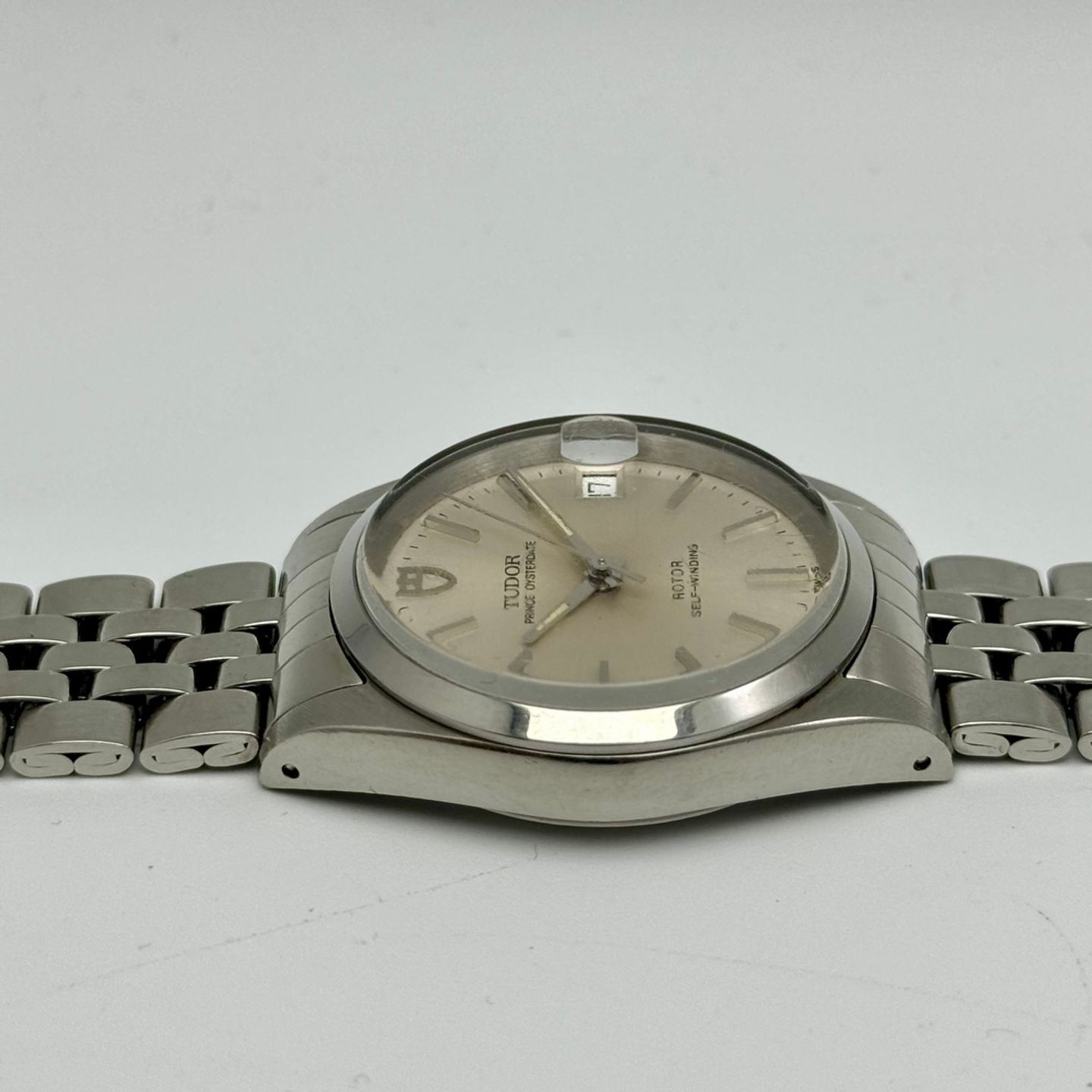 Tudor Prince Date 72000 (2009) - White dial 32 mm Steel case (4/9)