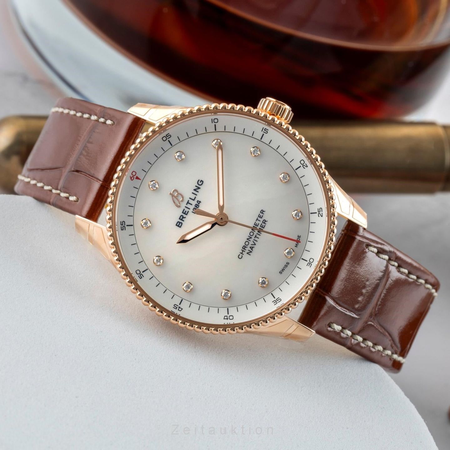 Breitling Navitimer R77320E61A1P1 (Unknown (random serial)) - White dial 32 mm Rose Gold case (2/8)