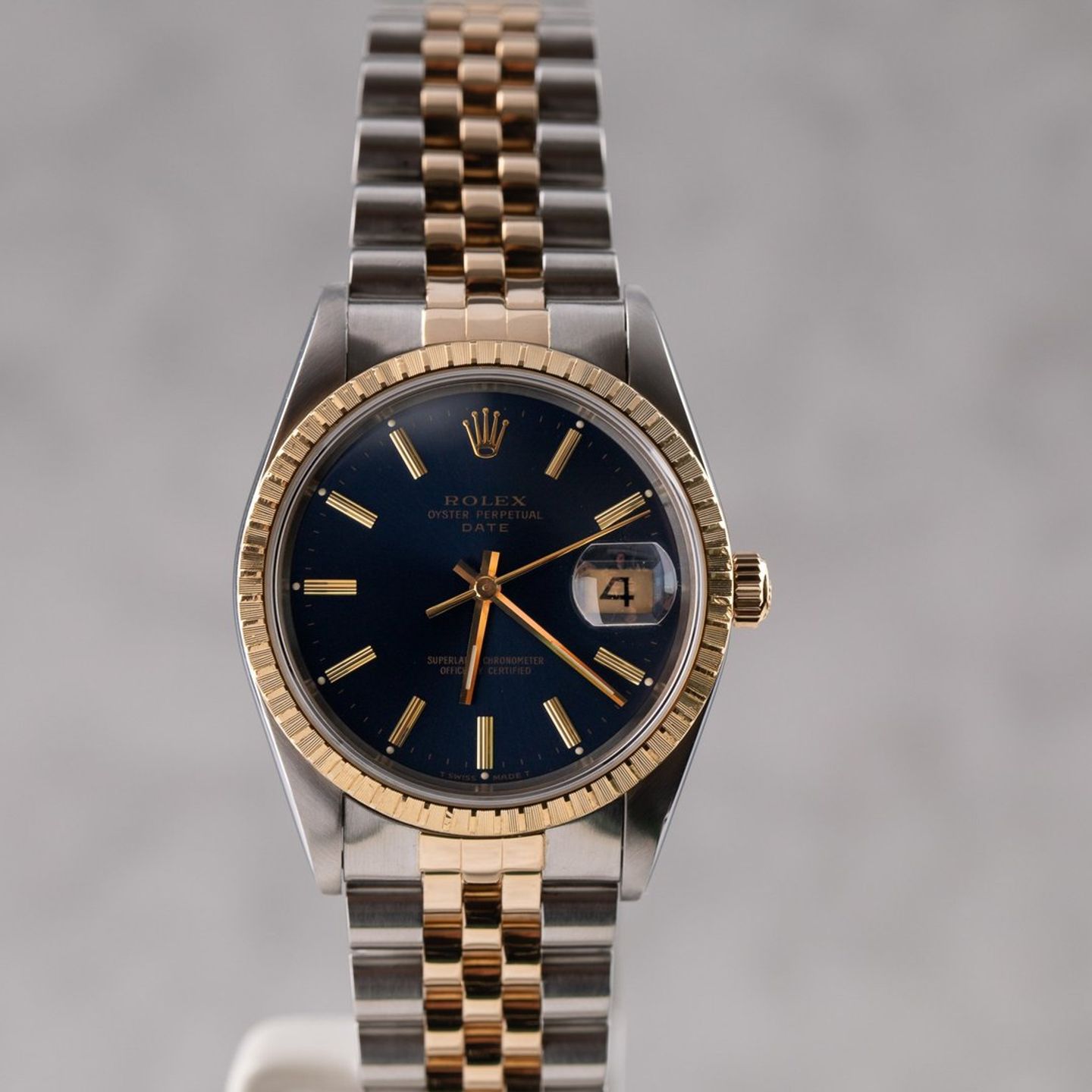 Rolex Oyster Perpetual Date 15223 - (1/8)