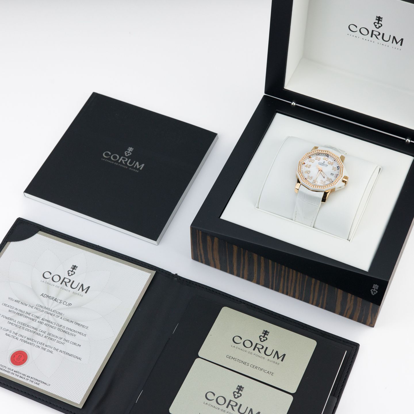 Corum Admiral's Cup Competition 40 082.951.850089 PN34 (2024) - White dial 40 mm Rose Gold case (8/8)