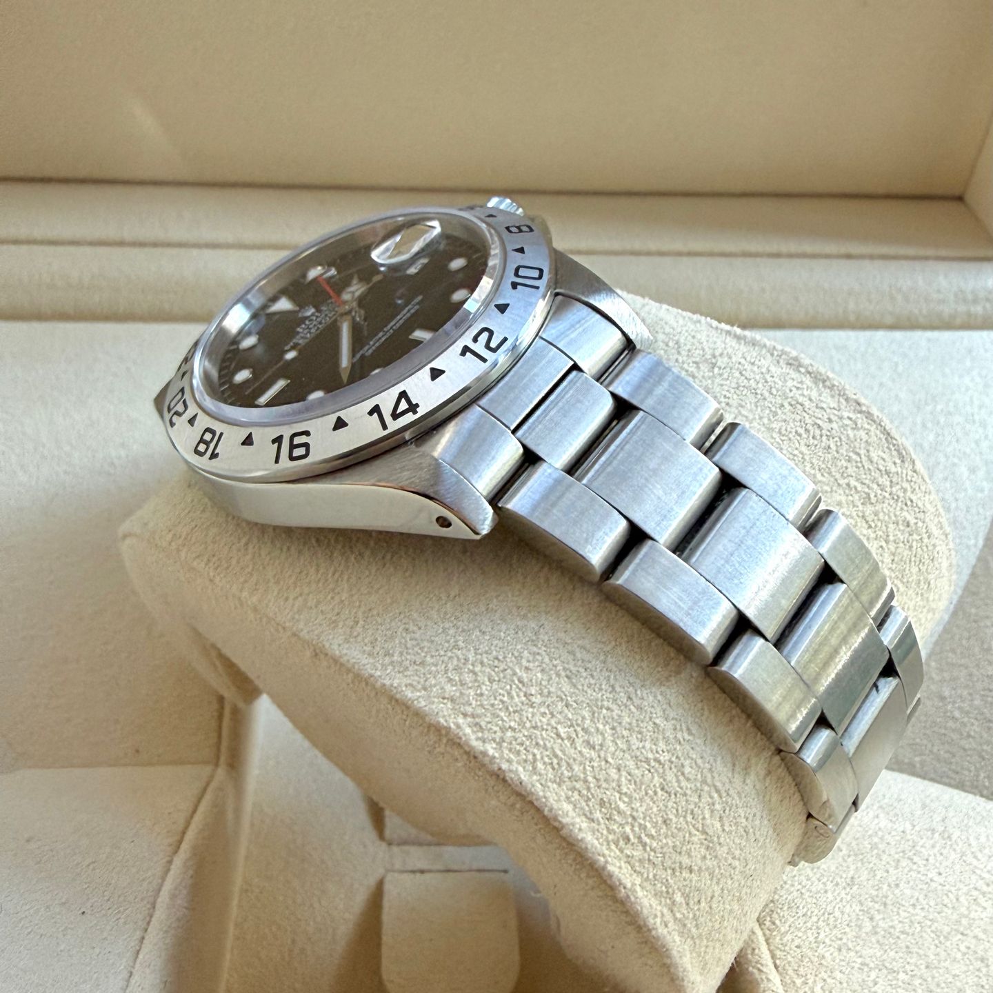 Rolex Explorer II 16570 - (8/14)